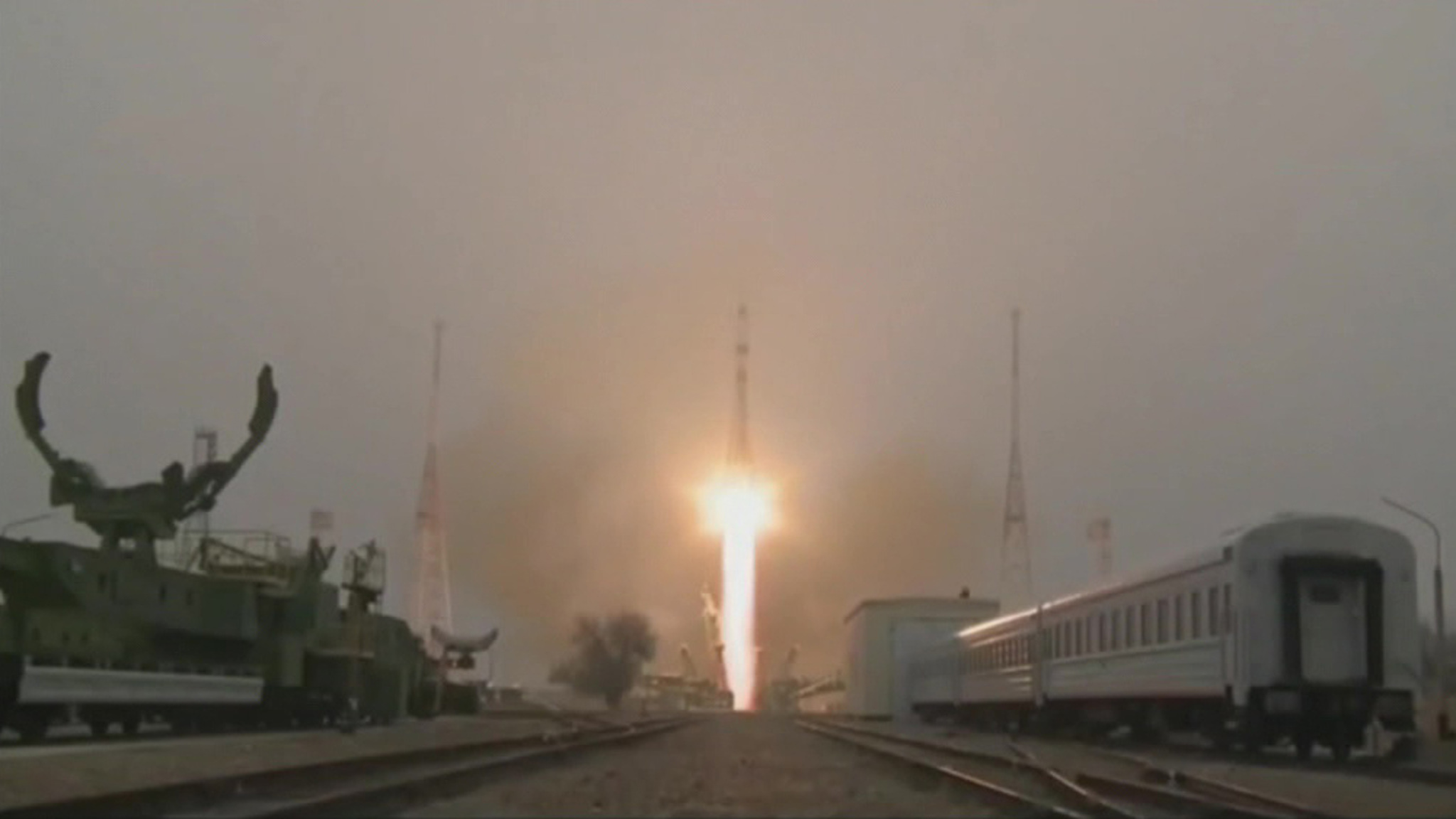 "Союз-2.1а" с кораблем "Прогресс МС-16" стартовал к МКС с Байконура