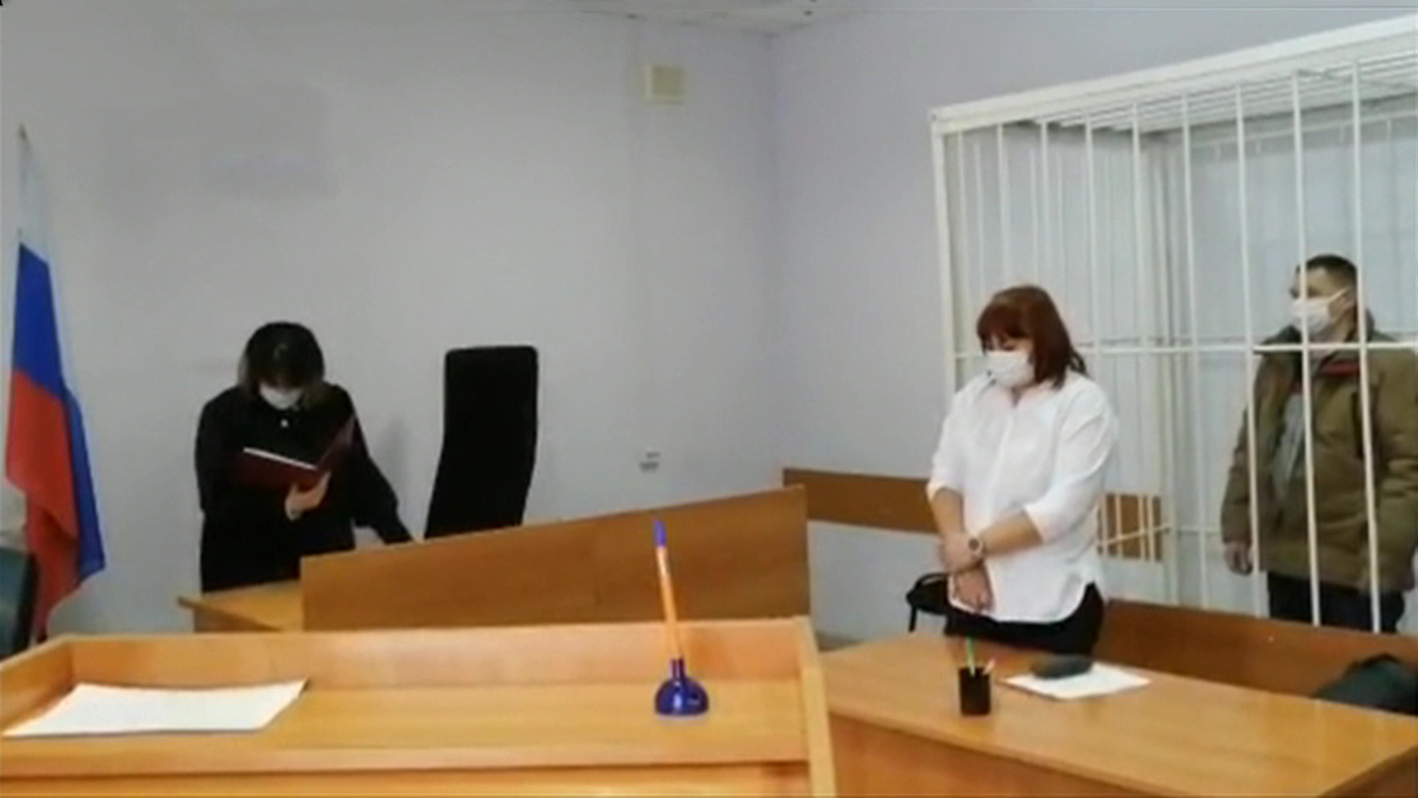 Суд не арестовал новосибирского автохама, пытавшегося задавить женщину с ребенком