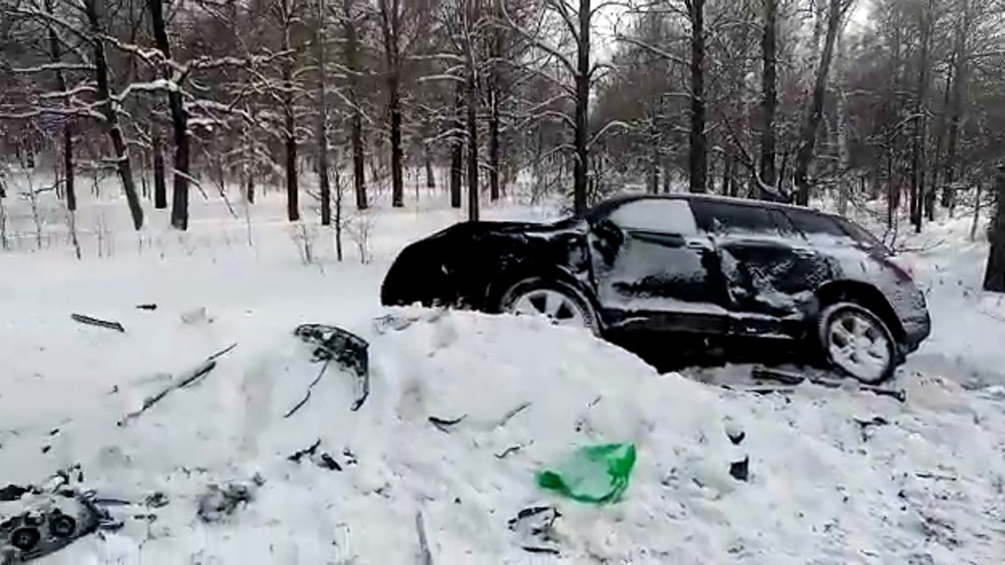 На трассе в Башкирии в лобовом столкновении двух машин погибла женщина