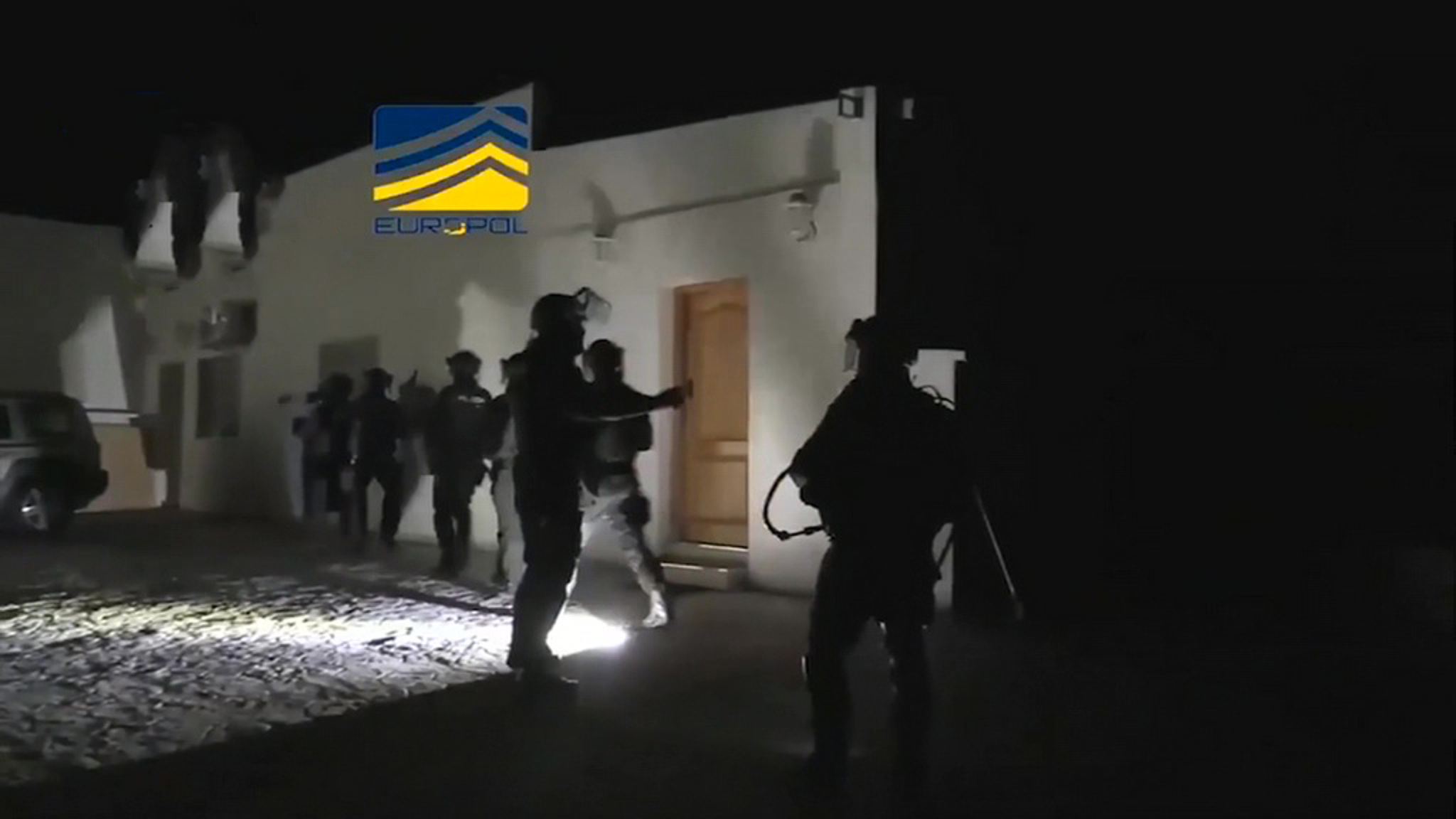 В Испании задержали сутенеров, принуждавших россиянок к проституции