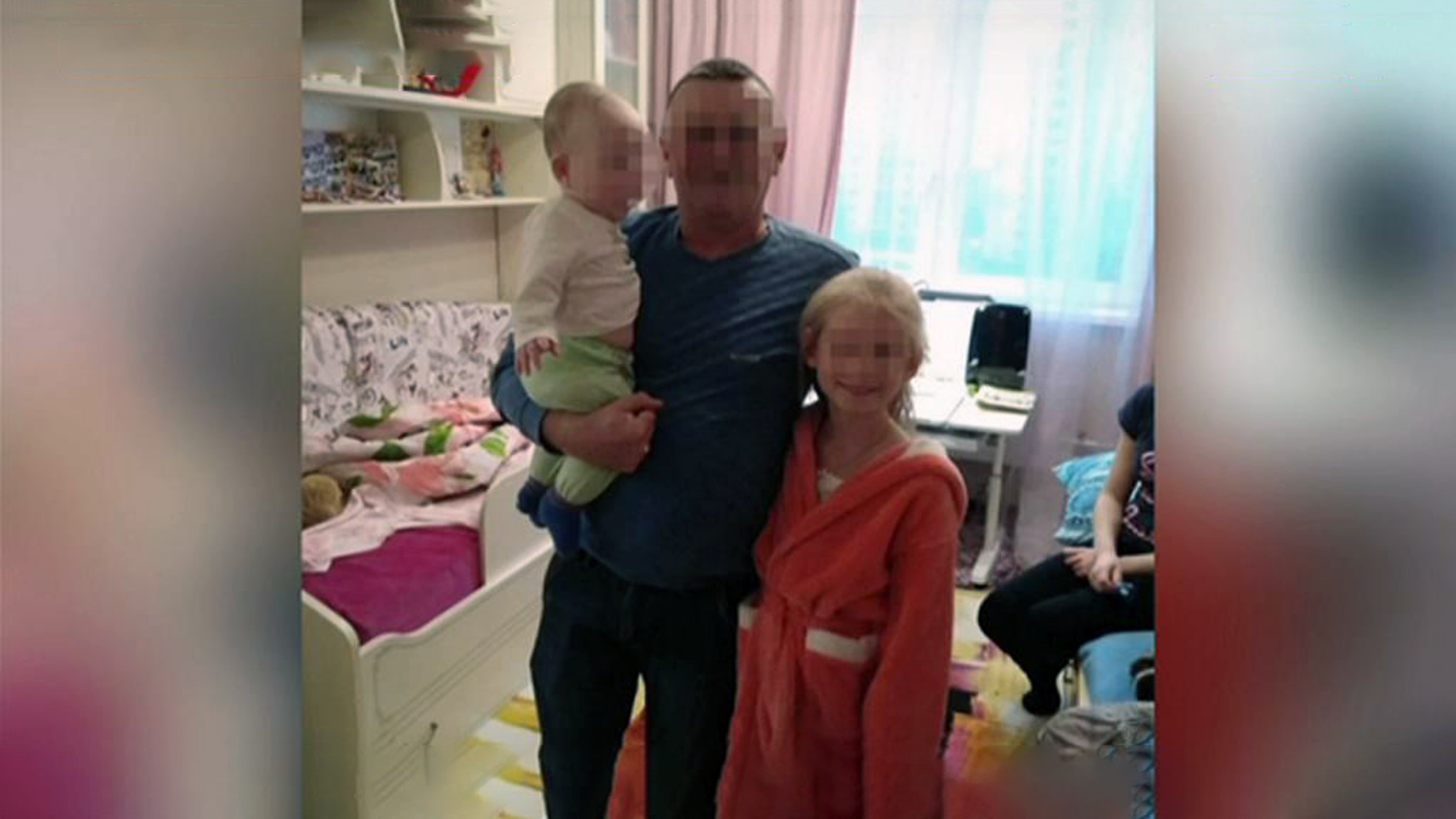Девочка и мальчик убиты, мать в больнице: детали семейной драмы