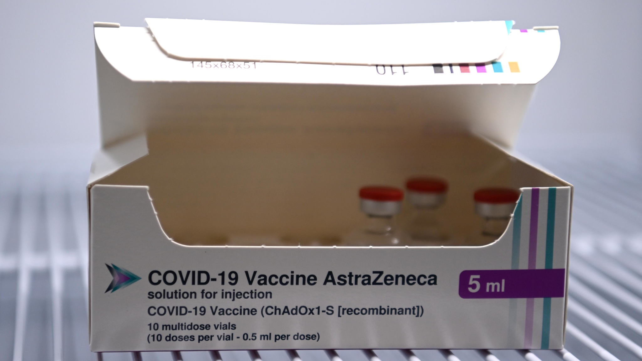 Дипломаты США за рубежом недовольны долгим ожиданием вакцины от COVID