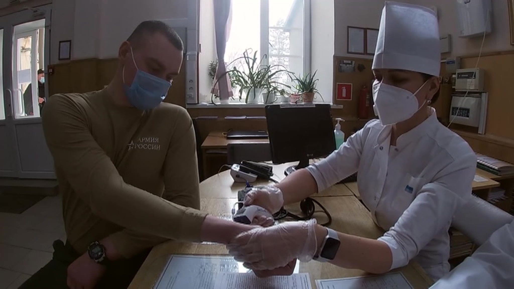 35 тысяч жителей Кубани полностью защитились от коронавируса