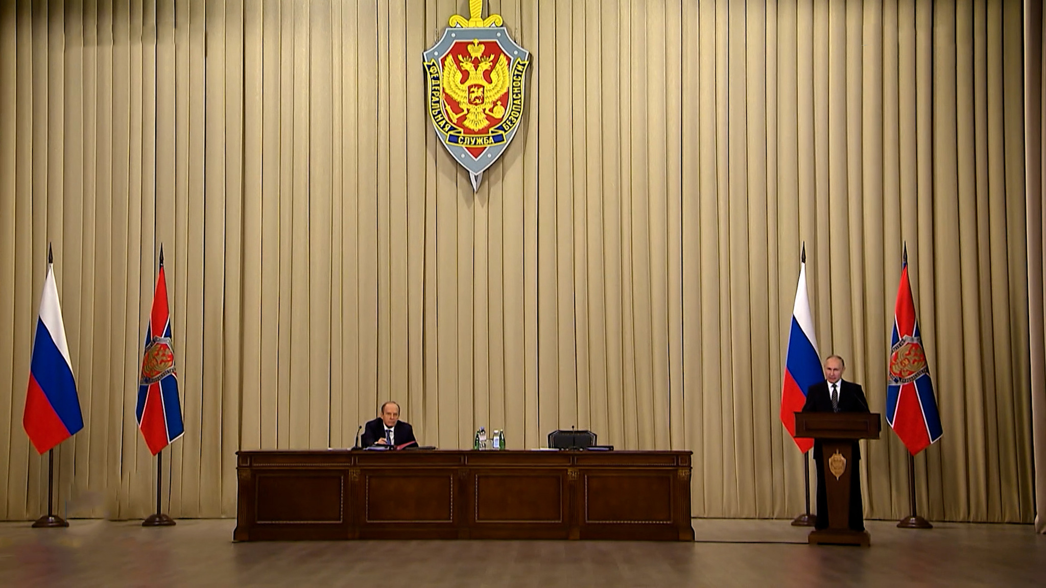 Особый разговор с ФСБ: России есть, что защищать