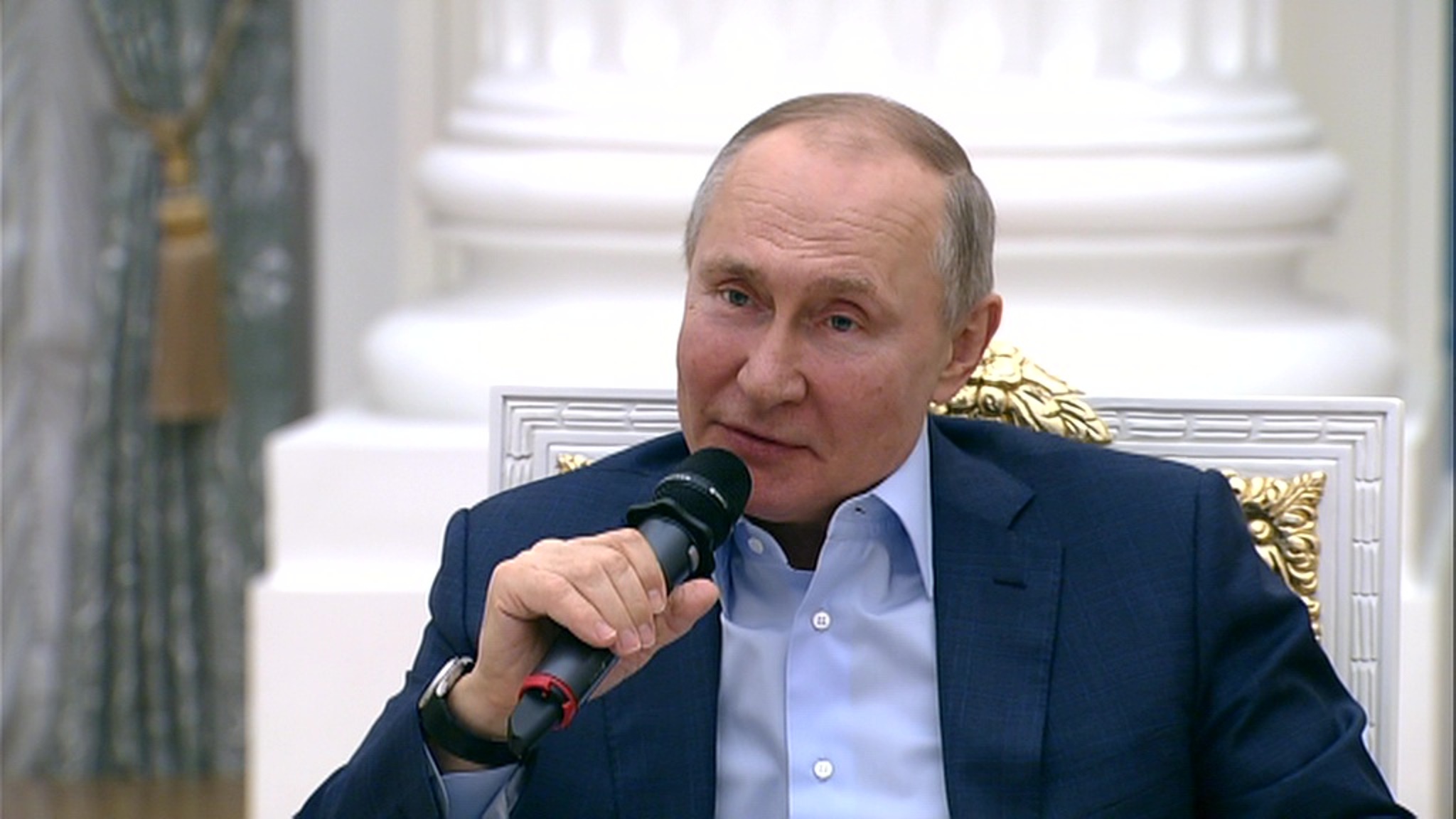 Путин назвал объединение усилий основой для победы над коронавирусом