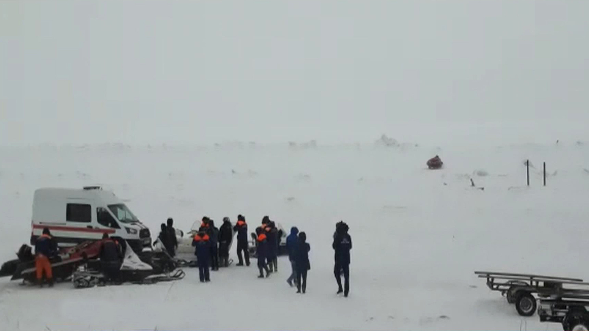 На Сахалине спасли унесенных на льдине рыбаков