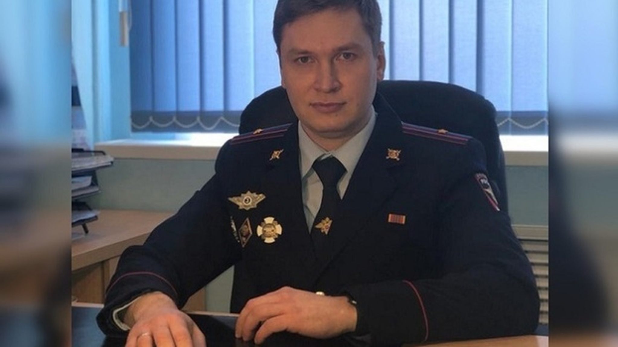 Самарский полицейский спас девушку, которая разбилась на горке