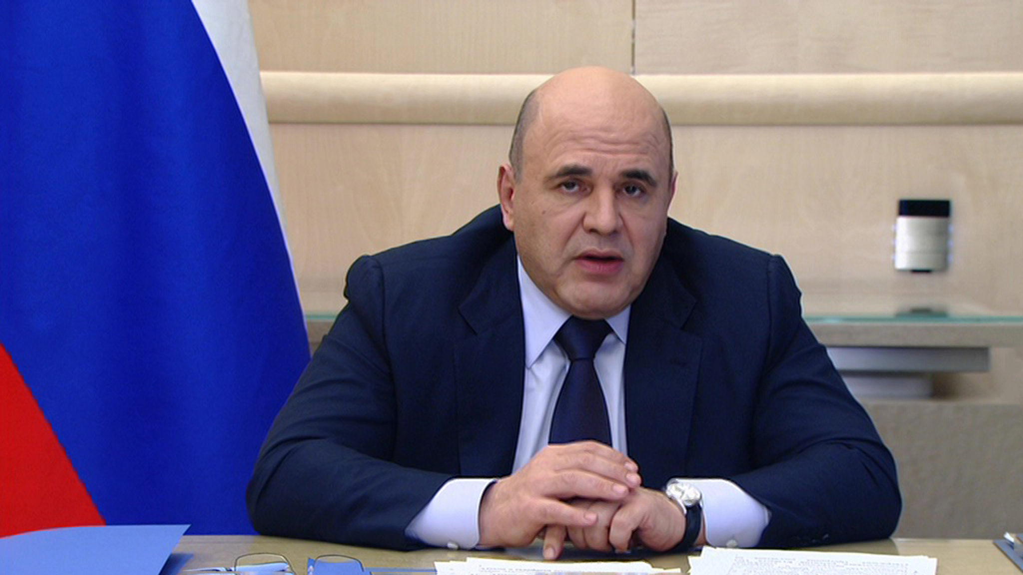 Мишустин поручил Голиковой контролировать ситуацию с питанием в школьных столовых