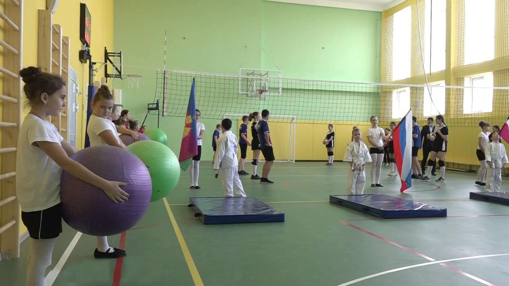 Город Тимашевск на Кубани празднует школьное новоселье