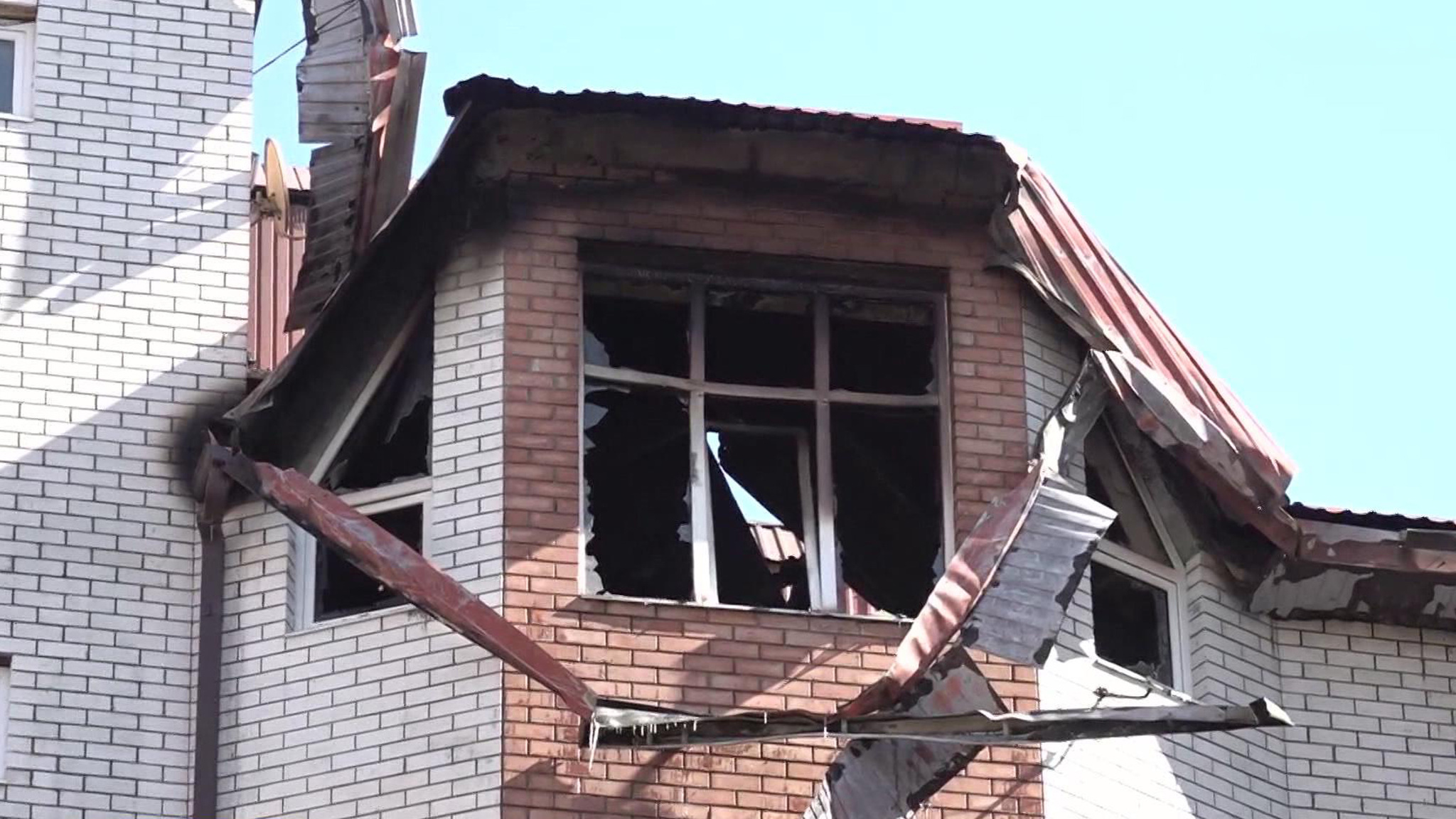 В квартире сделали сауну: возможная причина пожара в жилом доме в Анапе