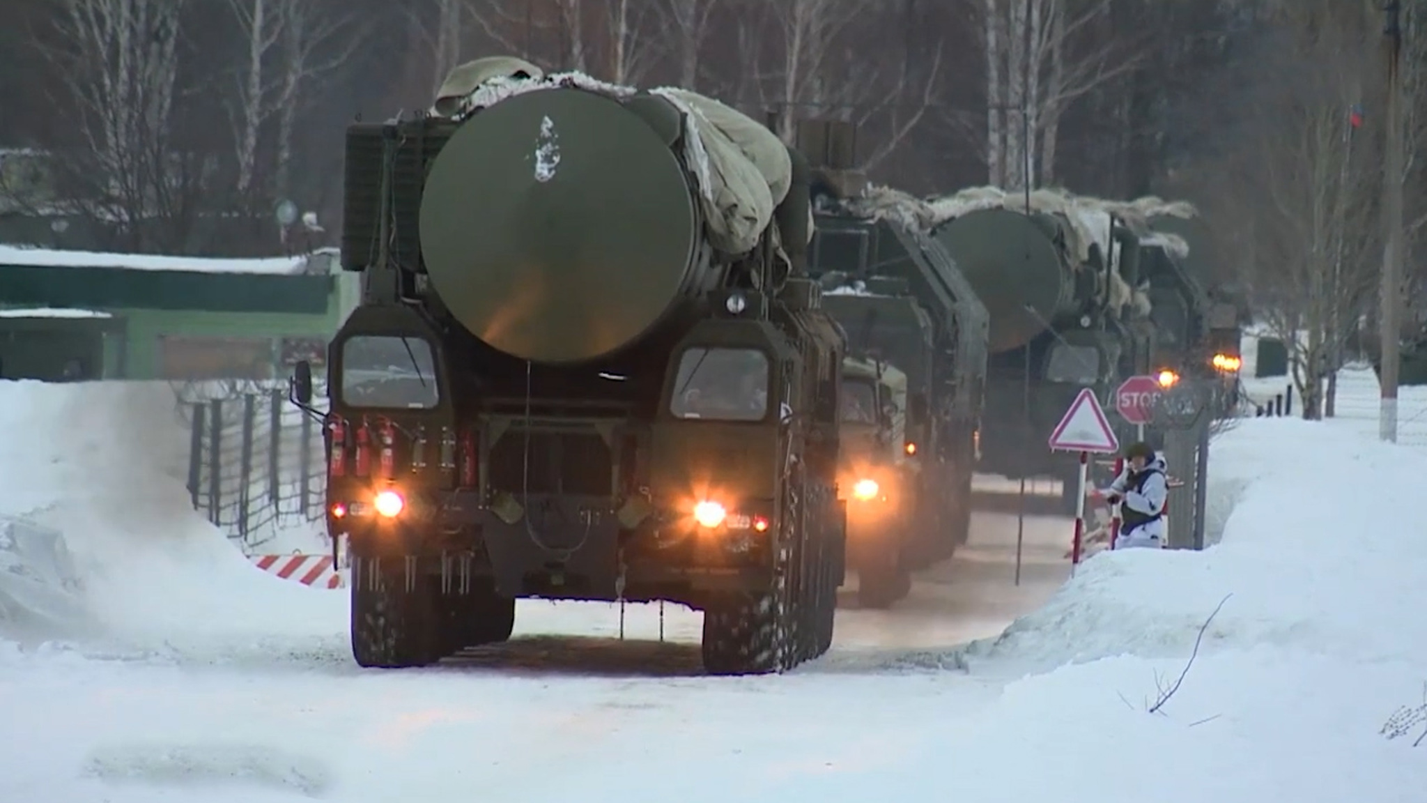 Установки "Ярс" выходят на маршруты боевого патрулирования в Марий Эл