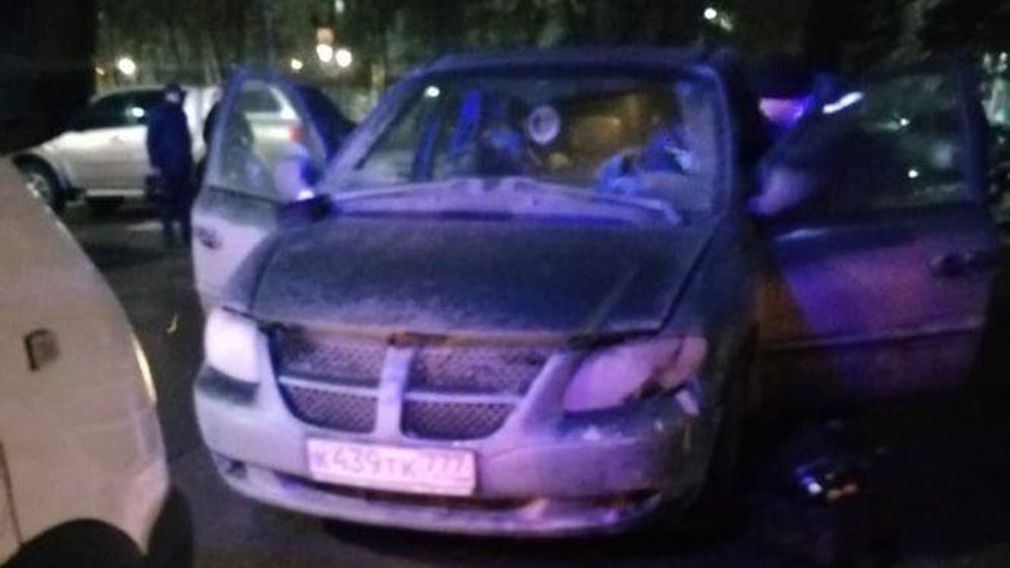 В Туле обнаружено 3 трупа в заведенном автомобиле