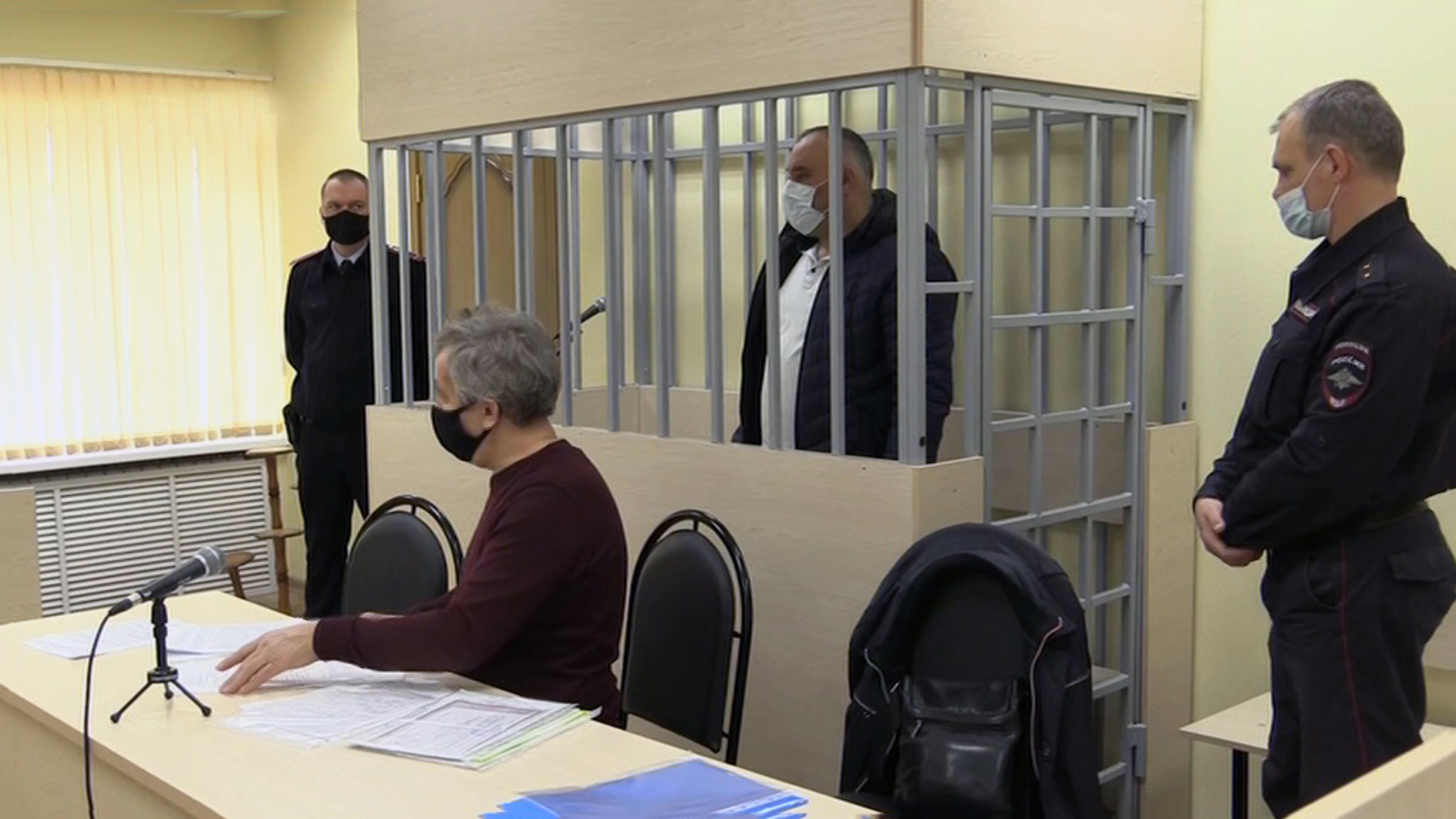 Белгородские инспекторы наторговали водительскими правами на миллион рублей