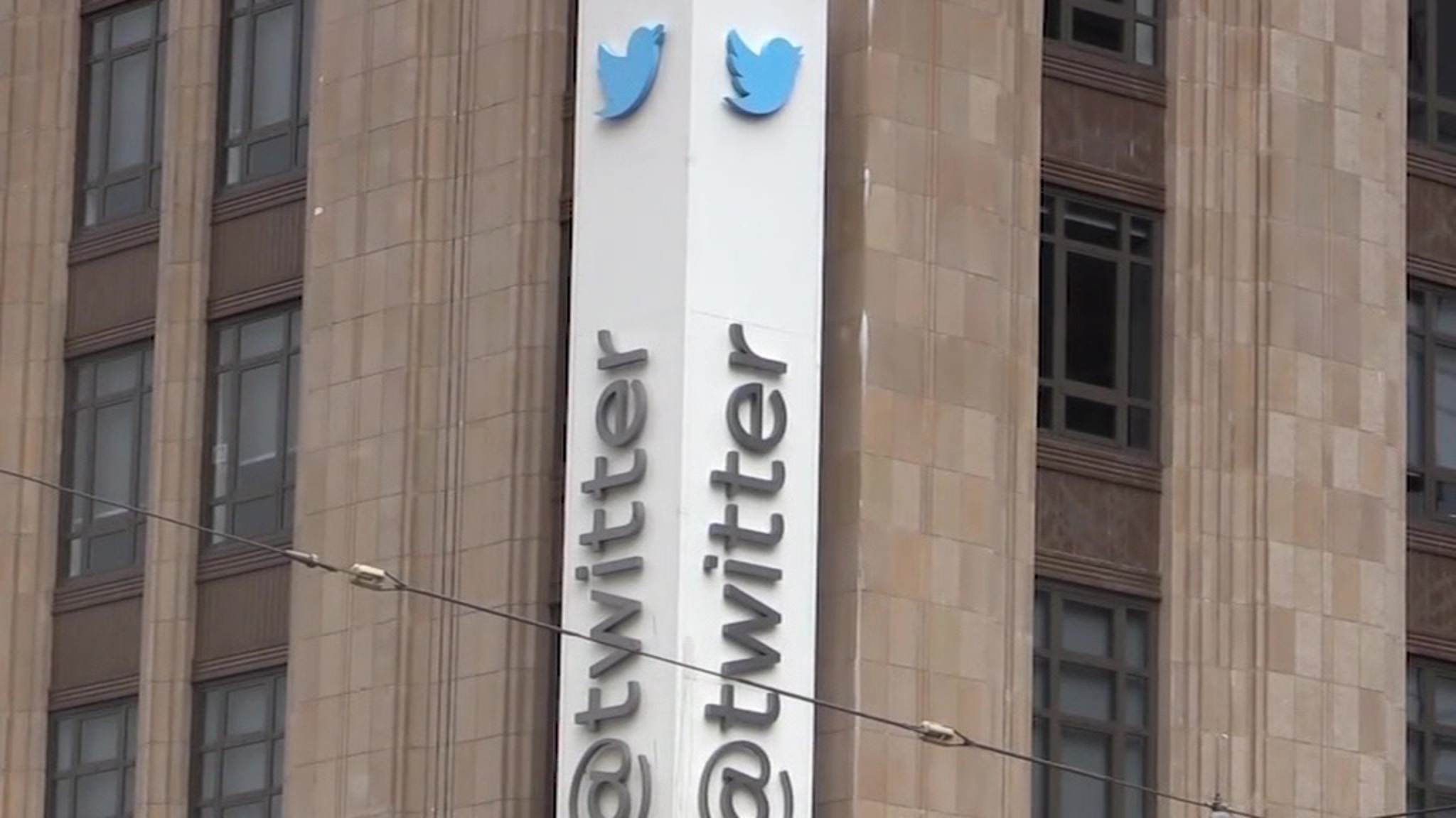 Роскомнадзор частично снял ограничения на работу Twitter