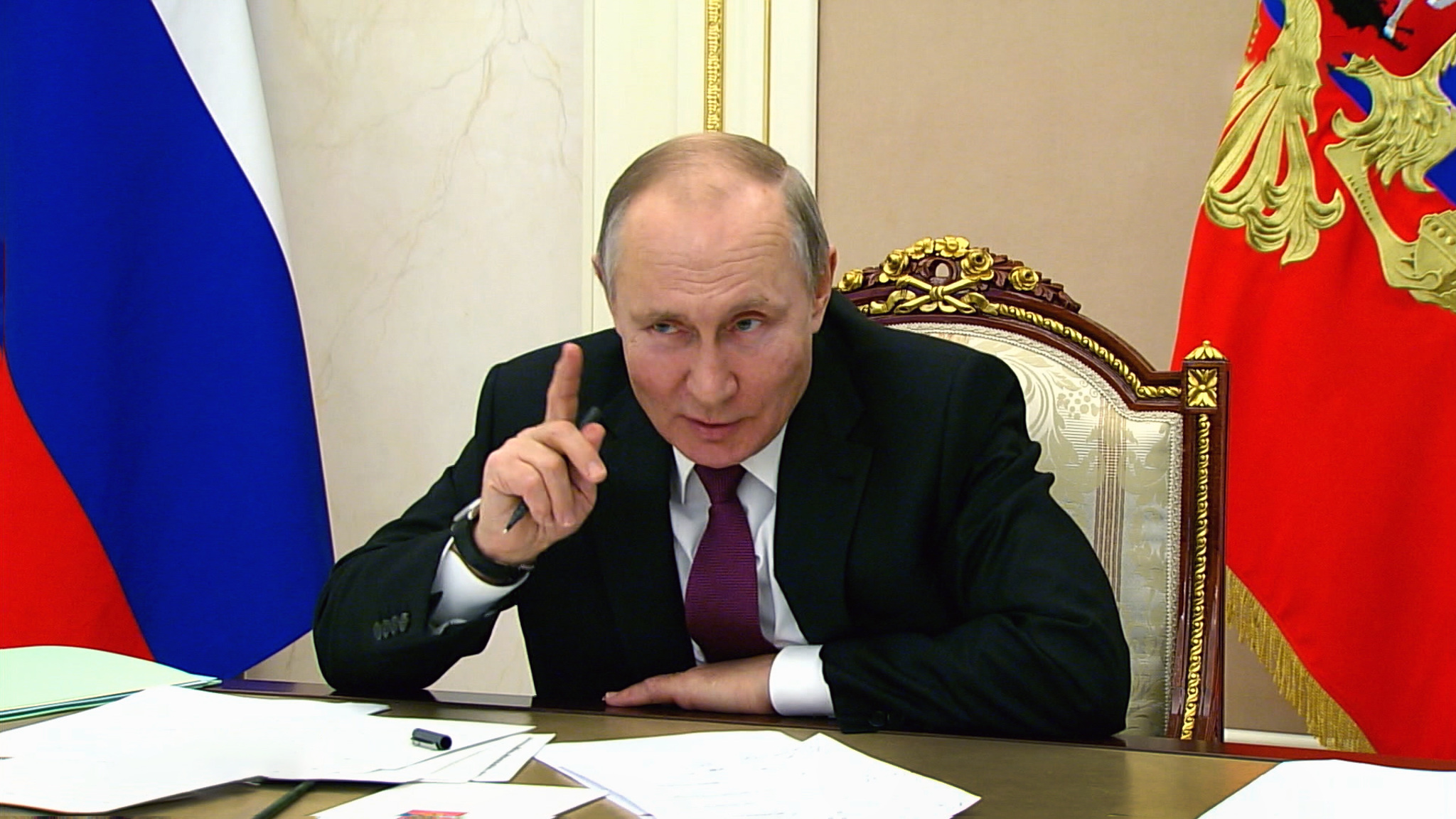 Путин пообщался с молодыми деятелями культуры