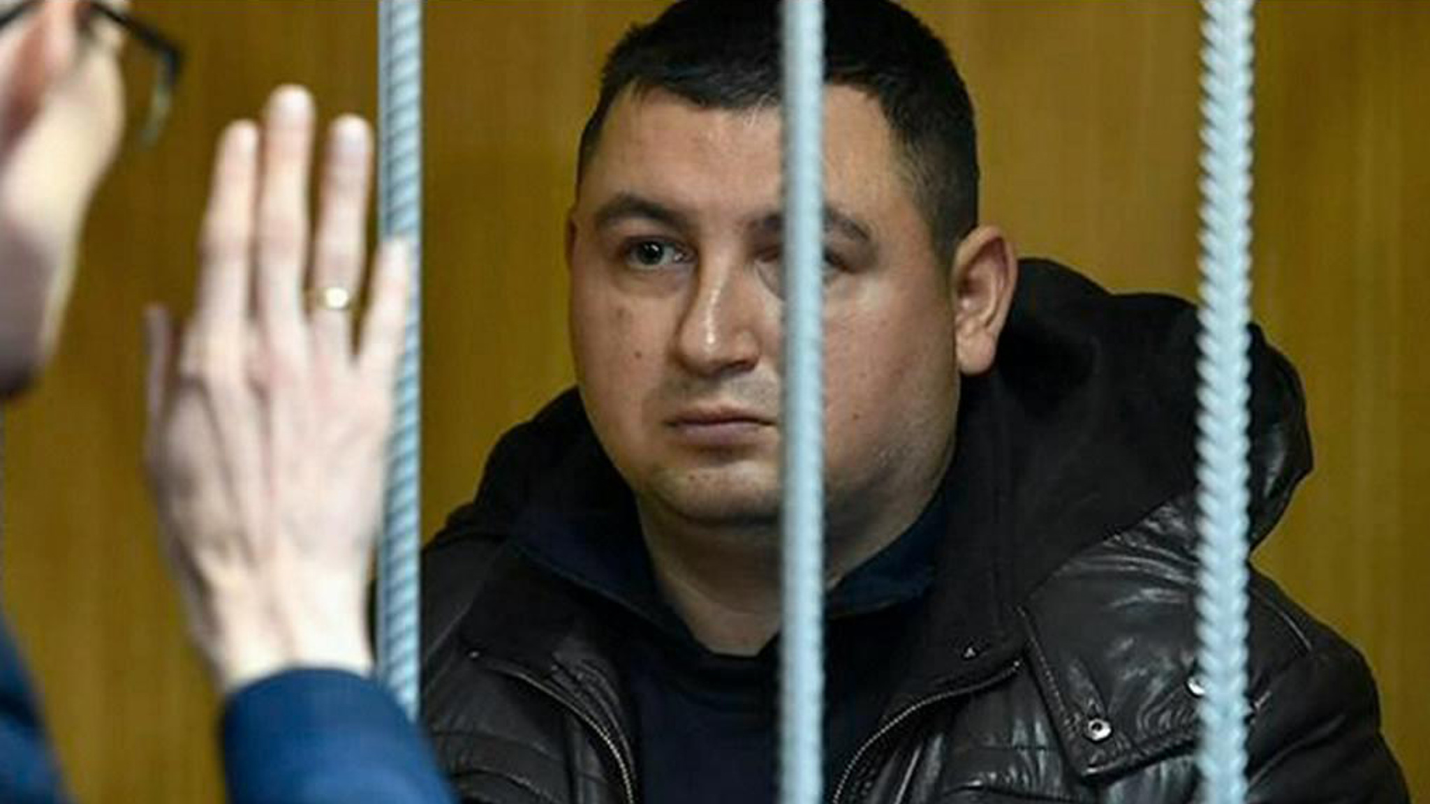 Полицейский, убивший коллегу в московском метро, избежит пожизненного срока