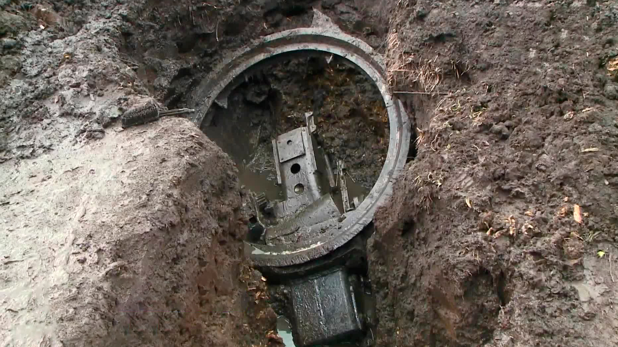 Шебекинские поисковики обнаружили фрагменты танка Т-34