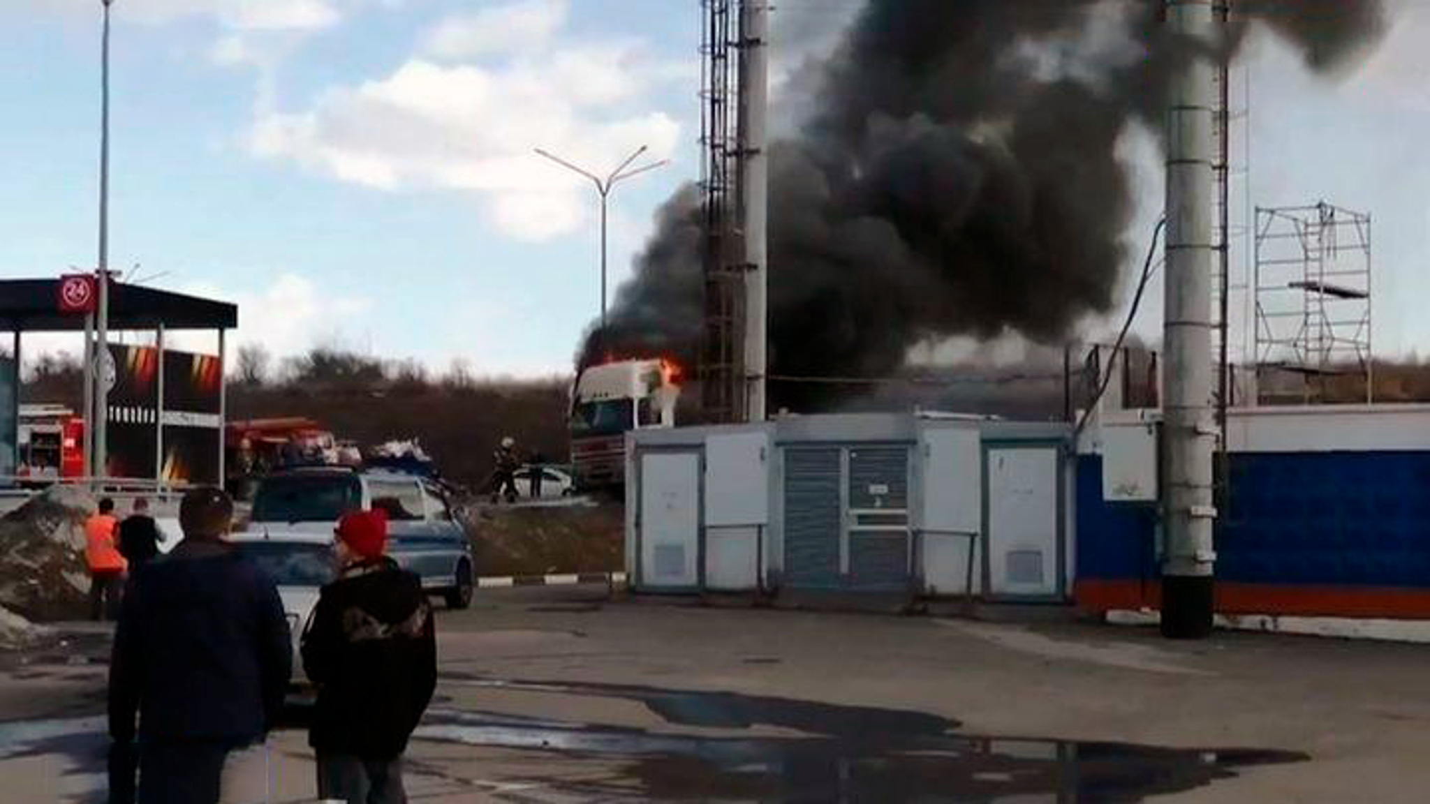 В Туле у грузовика взорвался бензобак