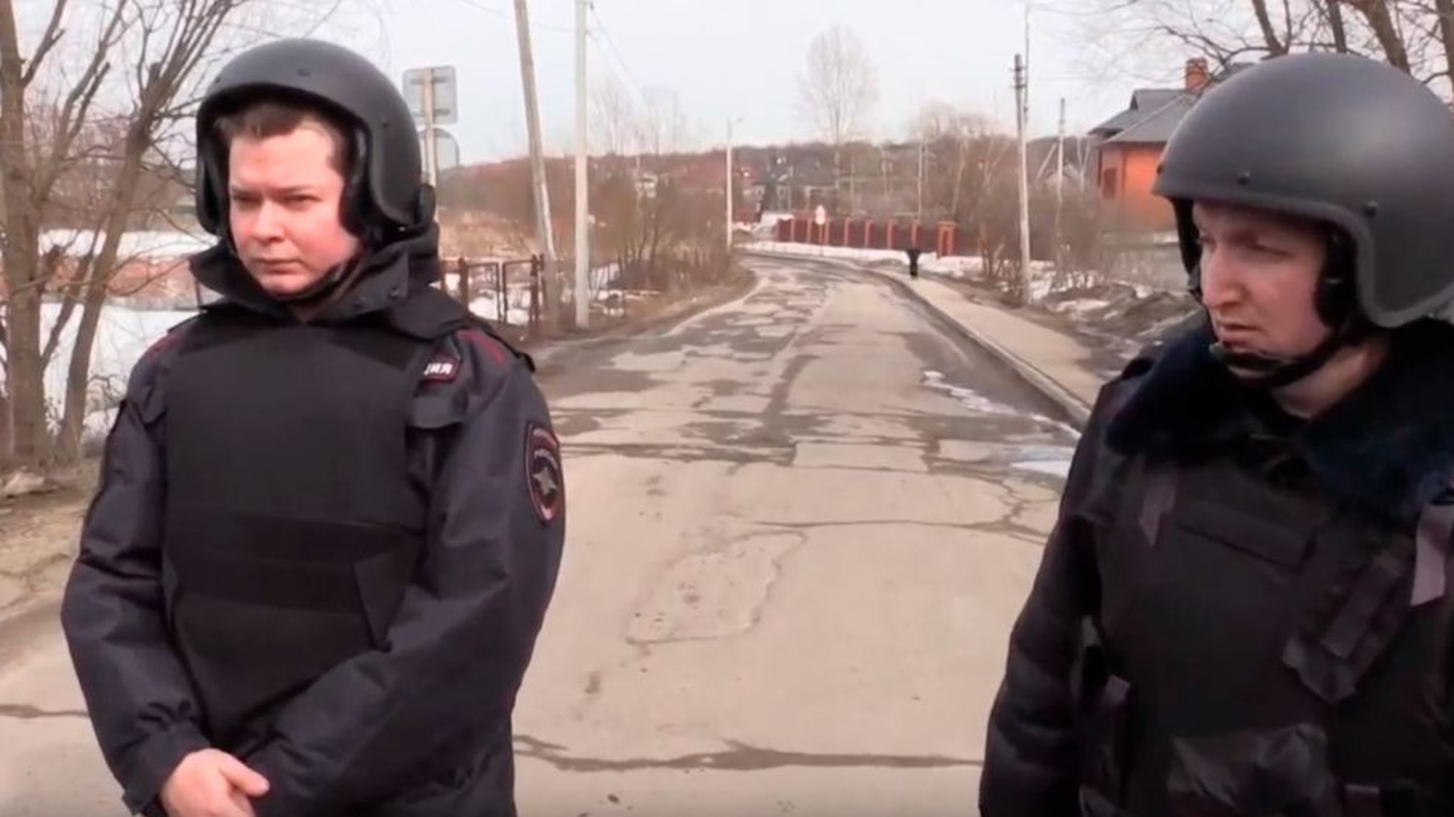 В подмосковных Мытищах мужчина открыл стрельбу по сотрудникам Росгвардии