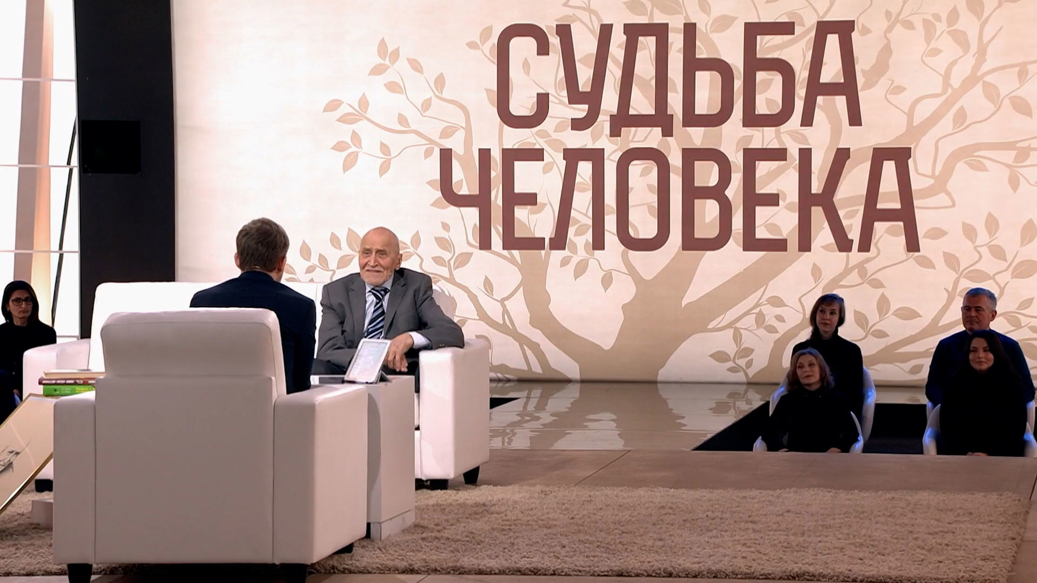 Николай Дроздов признался, что однажды выбил зубы крокодилу