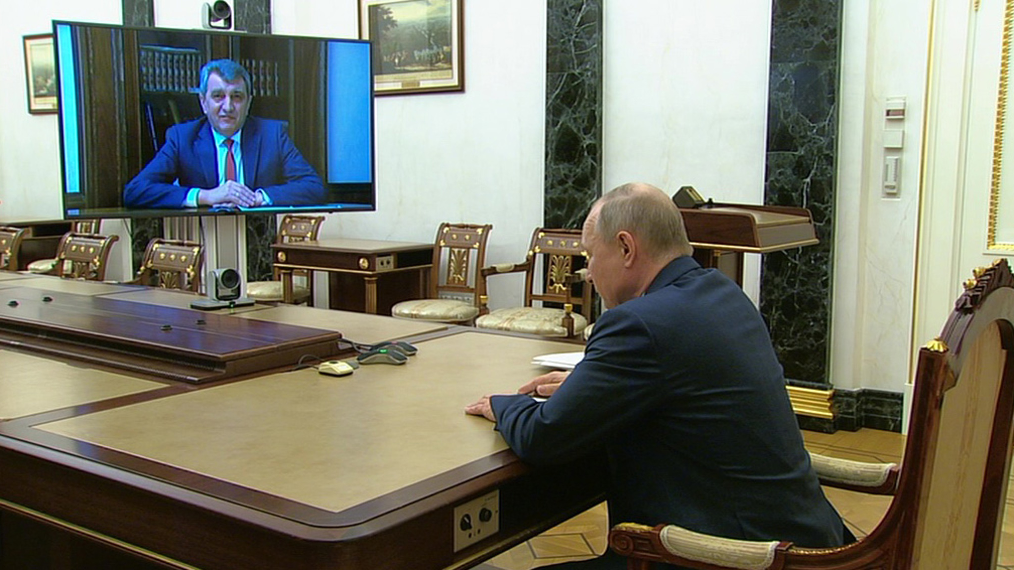 Путин назначил Меняйло врио главы Северной Осетии