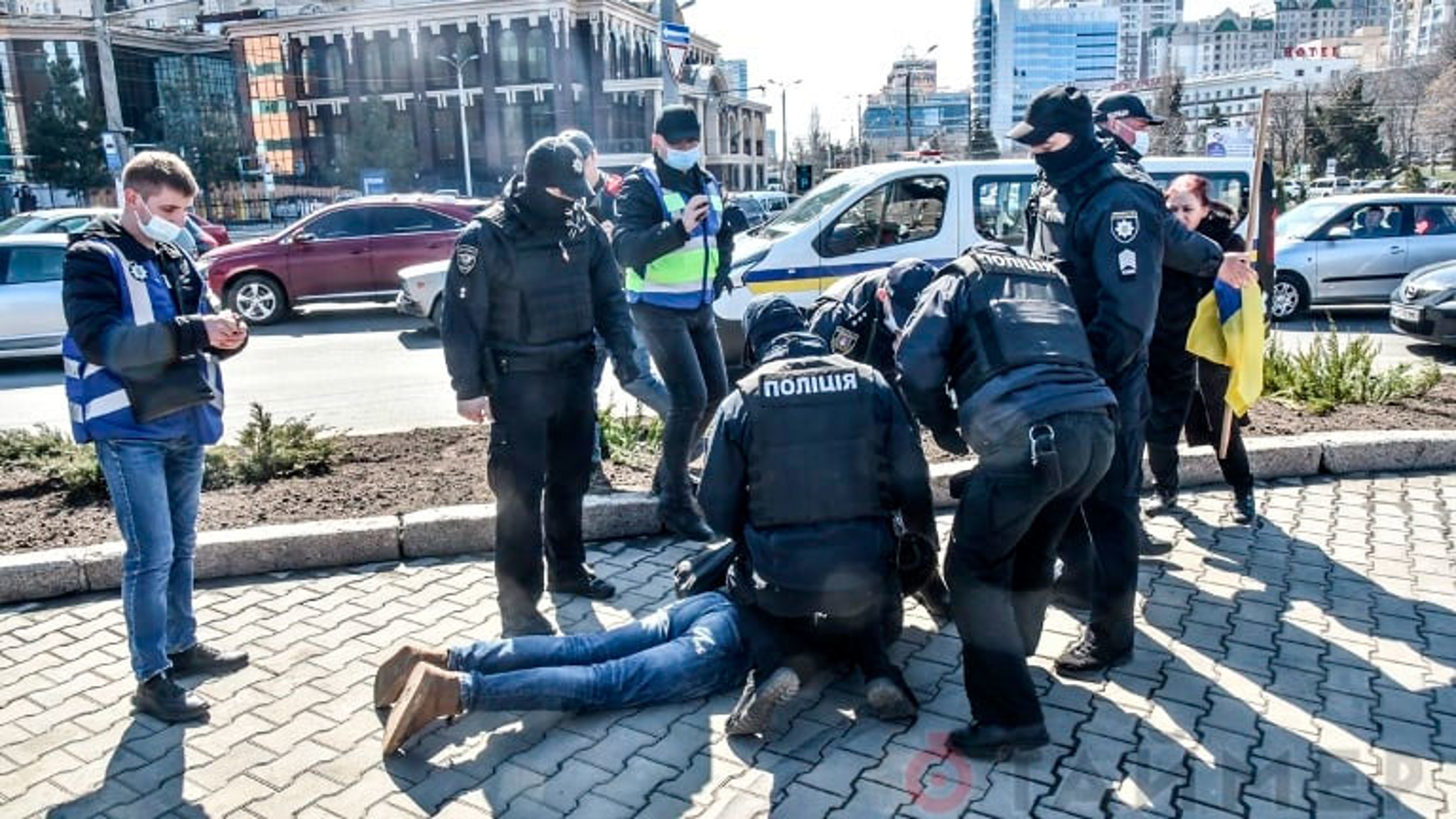Митинг одесситов против дорогой коммуналки закончился задержаниями