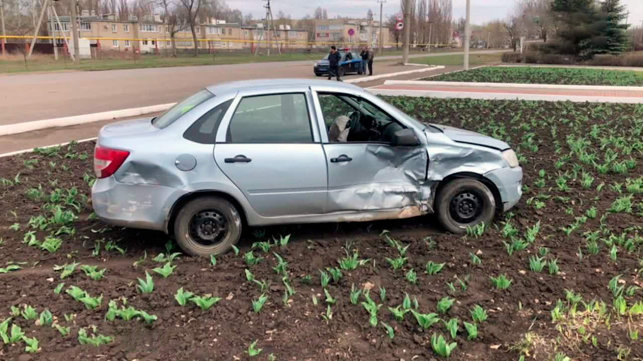 Два отечественных автомобиля столкнулись в Тамбовской области