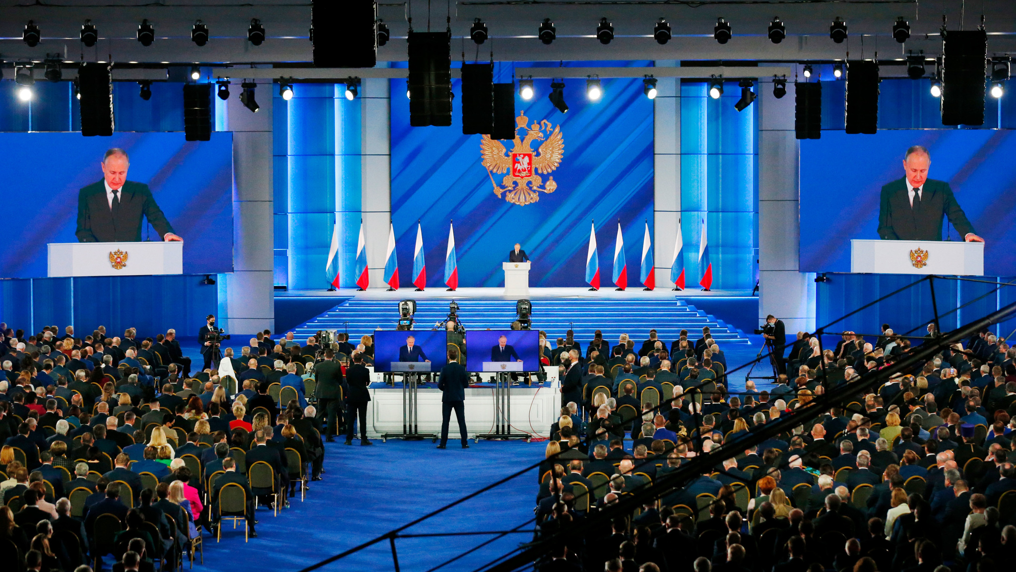 Путин о взыскании алиментов: все вопросы надо решать преимущественно удаленно