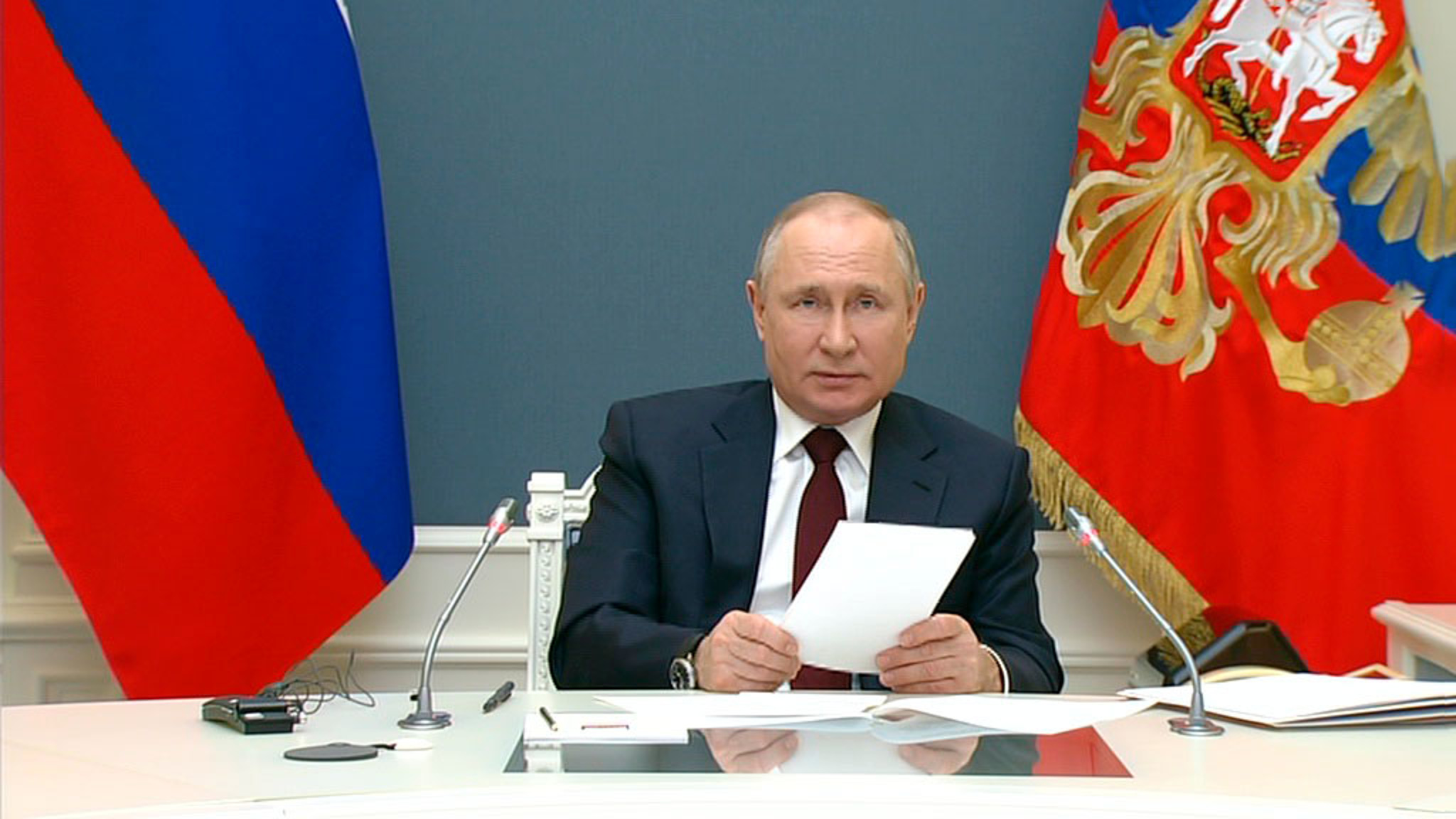 Путин в режиме видеоконференции принял участие в международном саммите по климату