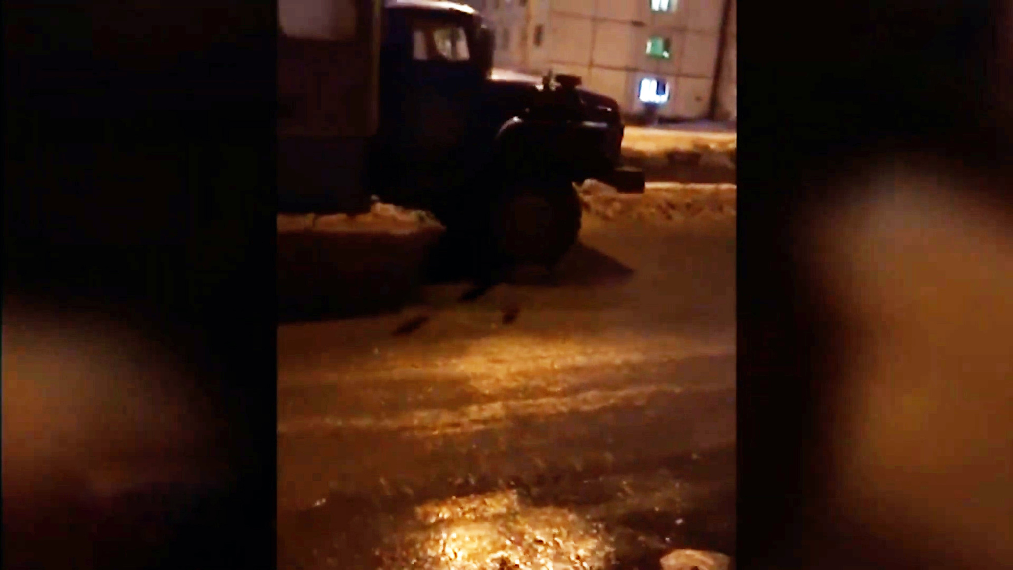 Норильским полицейским пришлось догонять грузовик без водителя