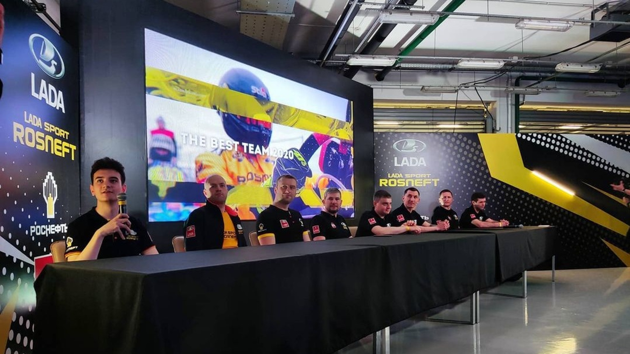 LADA Sport ROSNEFT представила обновленный состав команды