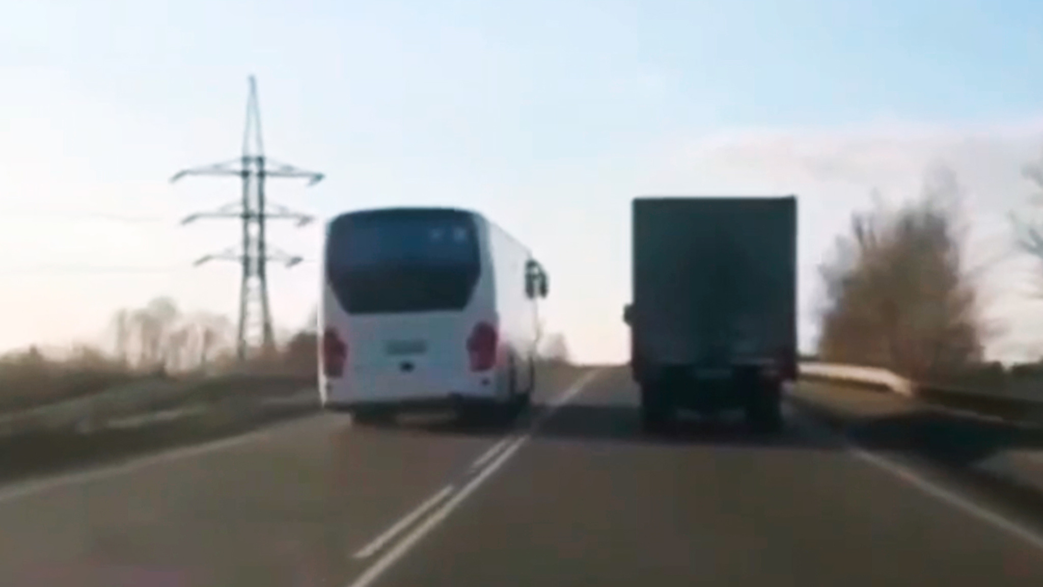 Пользователи соцсетей помогли привлечь к ответственности водителя автобуса в Ангарске