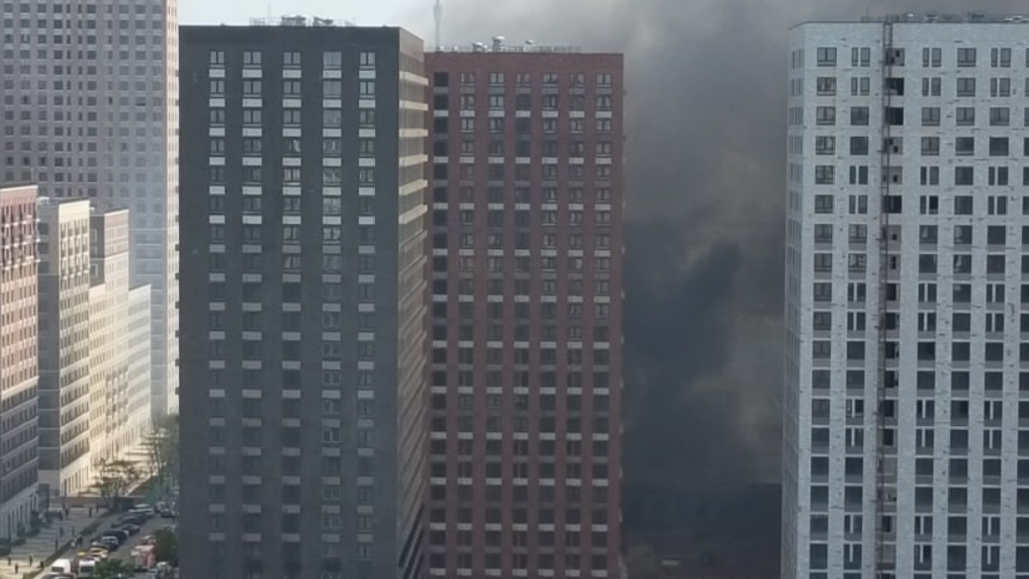 Пожарные ликвидировали возгорание на севере Москвы