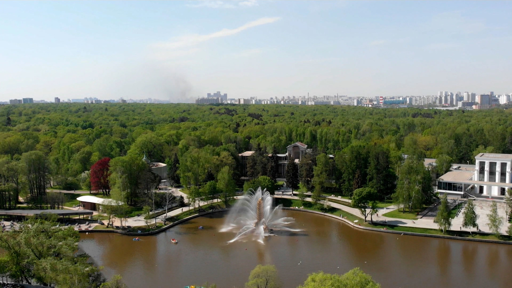Июль в середине мая: в столицу пришел каракумский зной