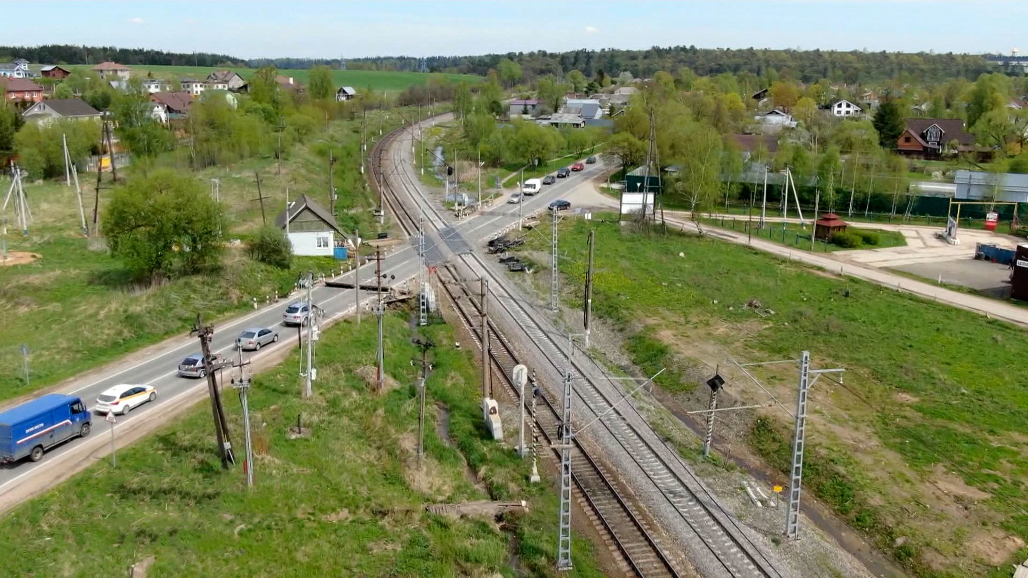 Жители подмосковного села борются со строительством эстакады
