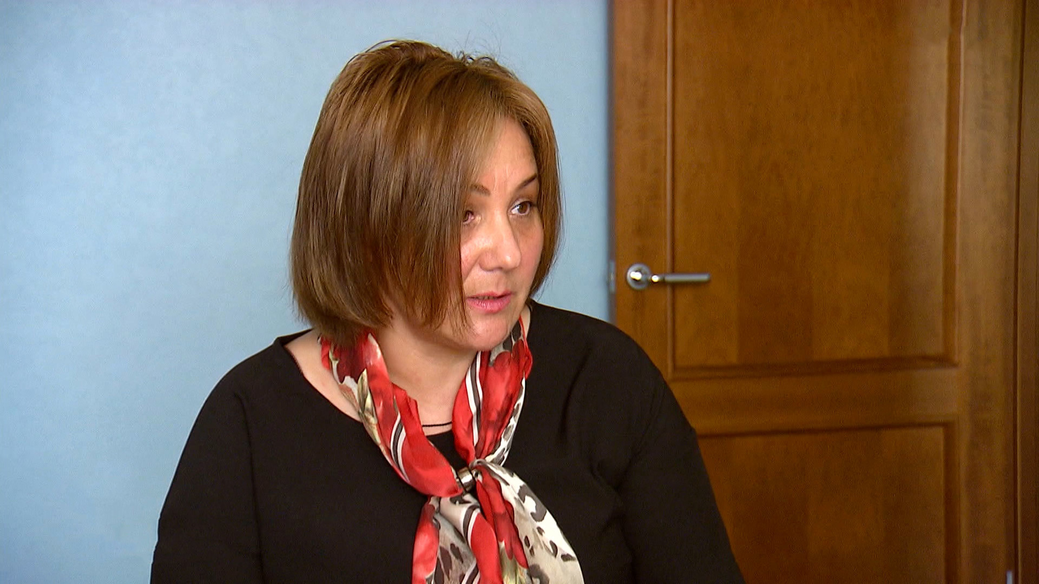 Брала кредиты, нарушала самоизоляцию: мошенница украла личность москвички