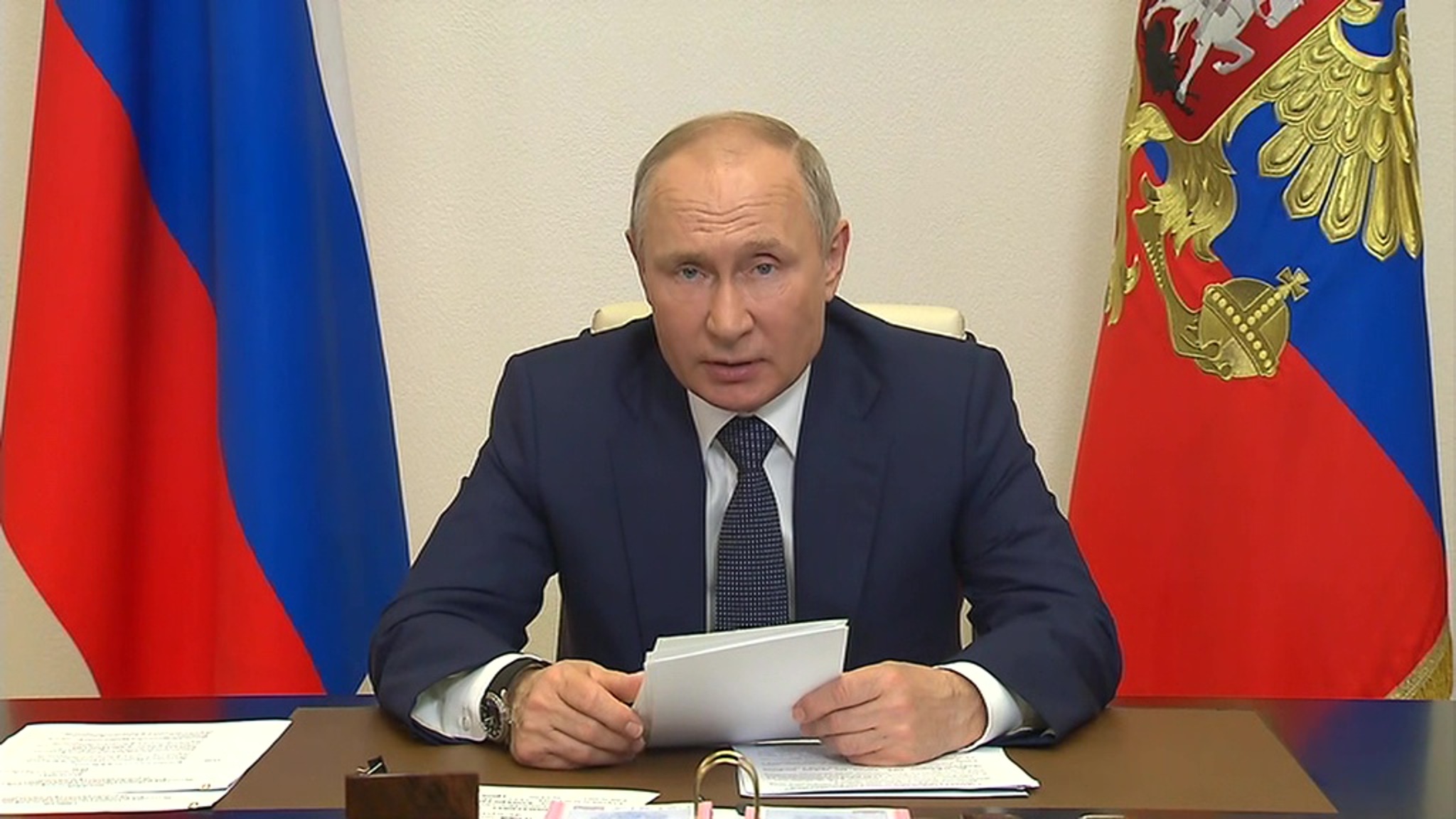Путин положительно оценил реализацию поручений Федеральному собранию