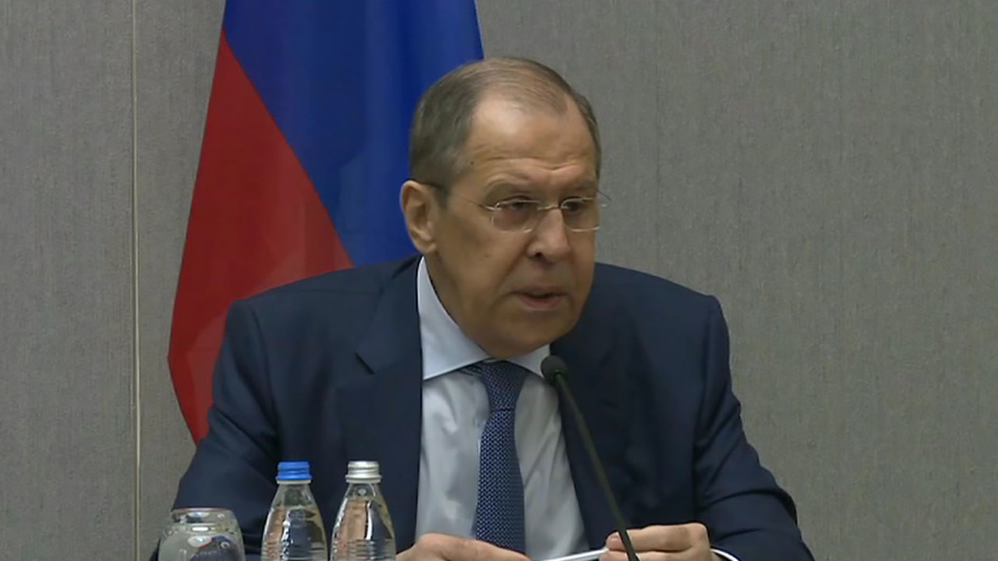 Сергей Лавров призвал Запад не горячиться и не нагнетать истерику из-за ареста Протасевича