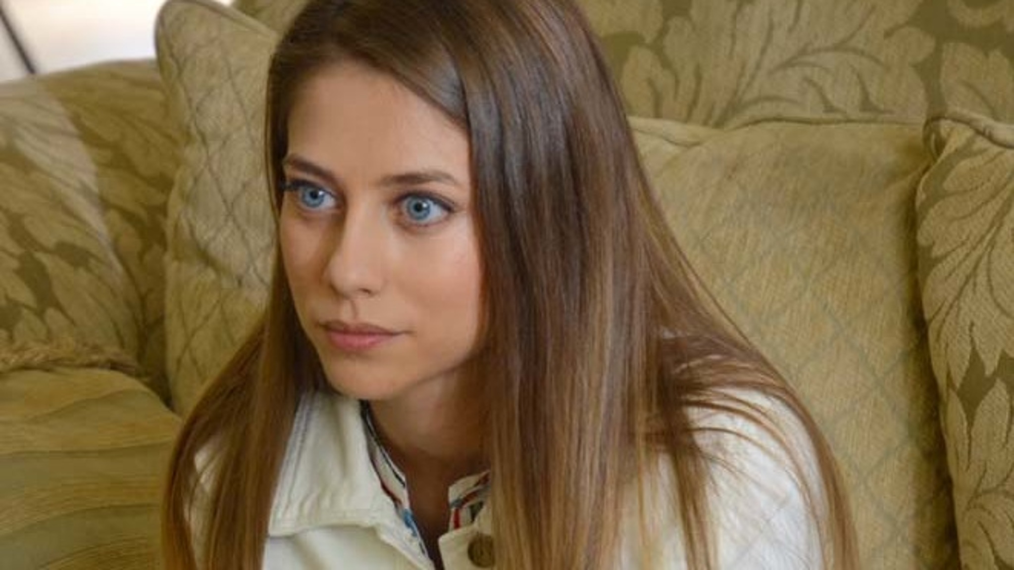Деньги против любви: на "России 1" начинается сериал "По разным берегам"