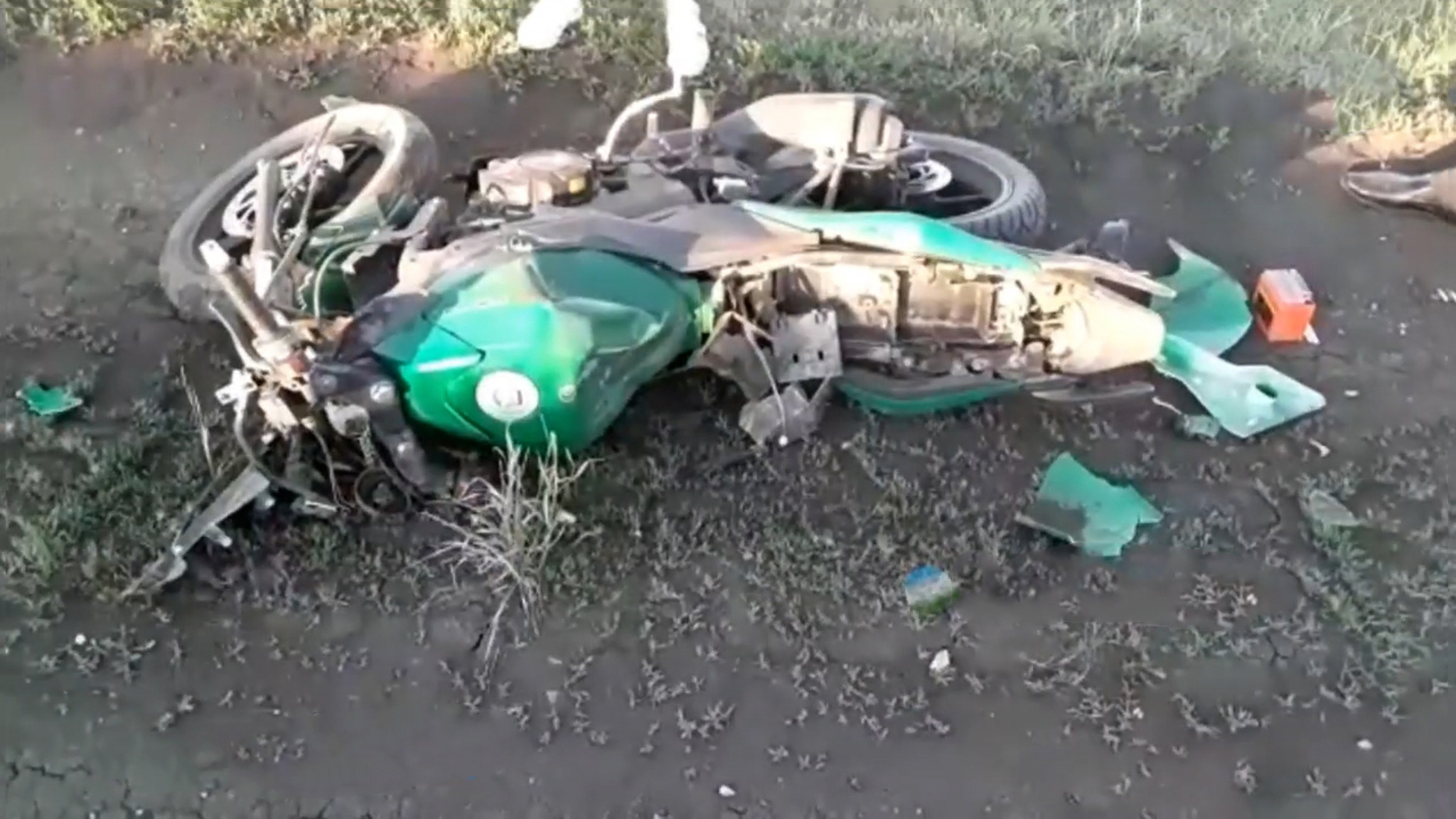В Башкирии мотоциклист без шлема чудом выжил после ДТП