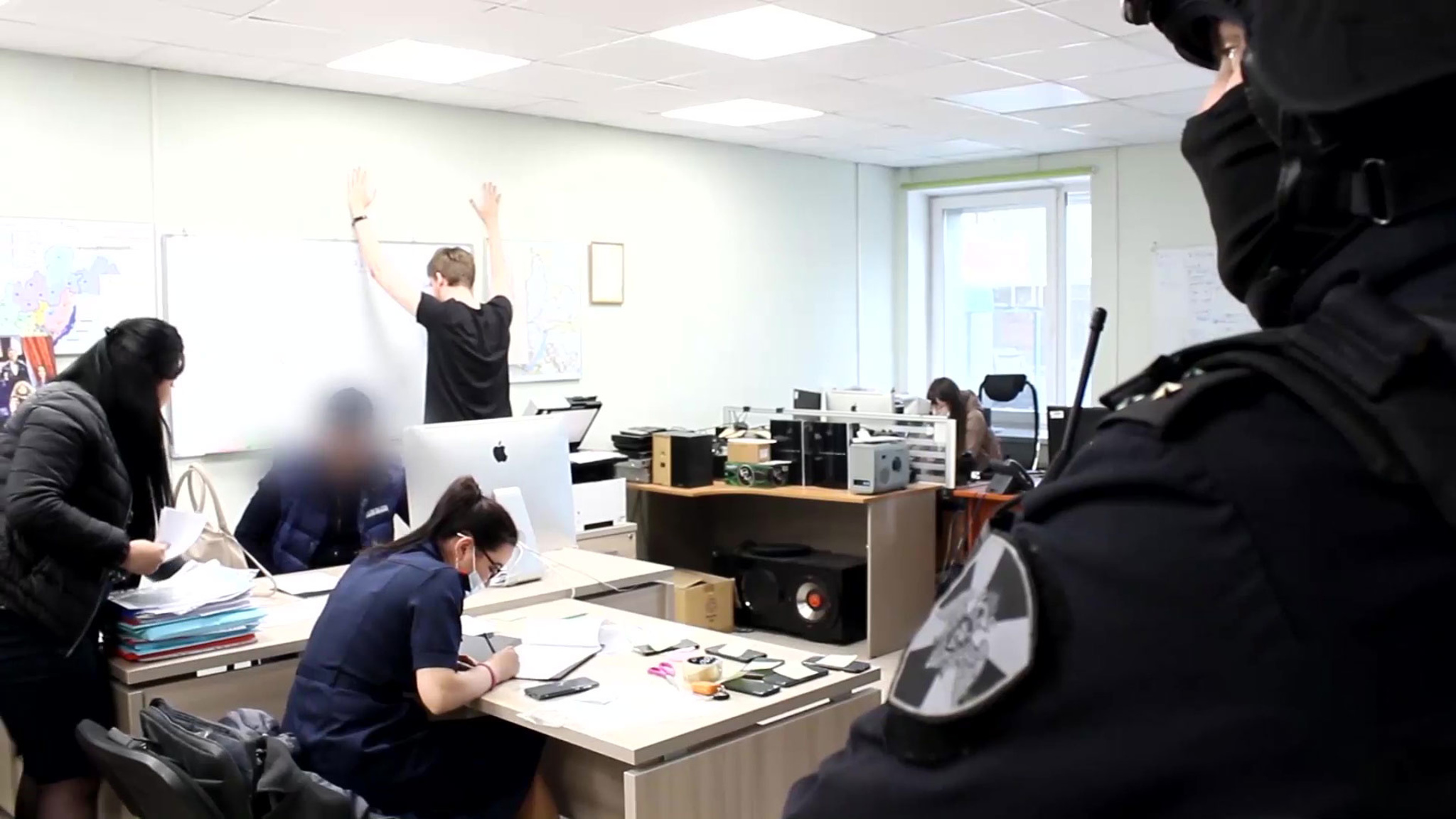 В Иркутской области задержаны 9 сотрудников ЖКХ за махинации
