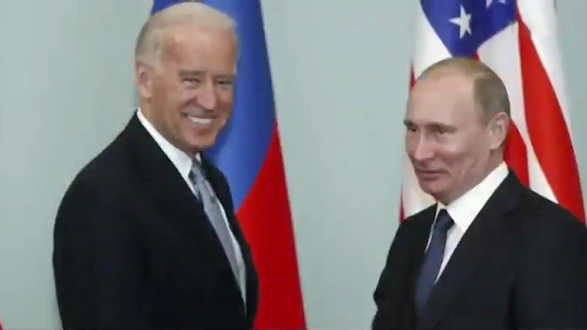 Песков попросил не завышать ожидания от встречи Путина и Байдена