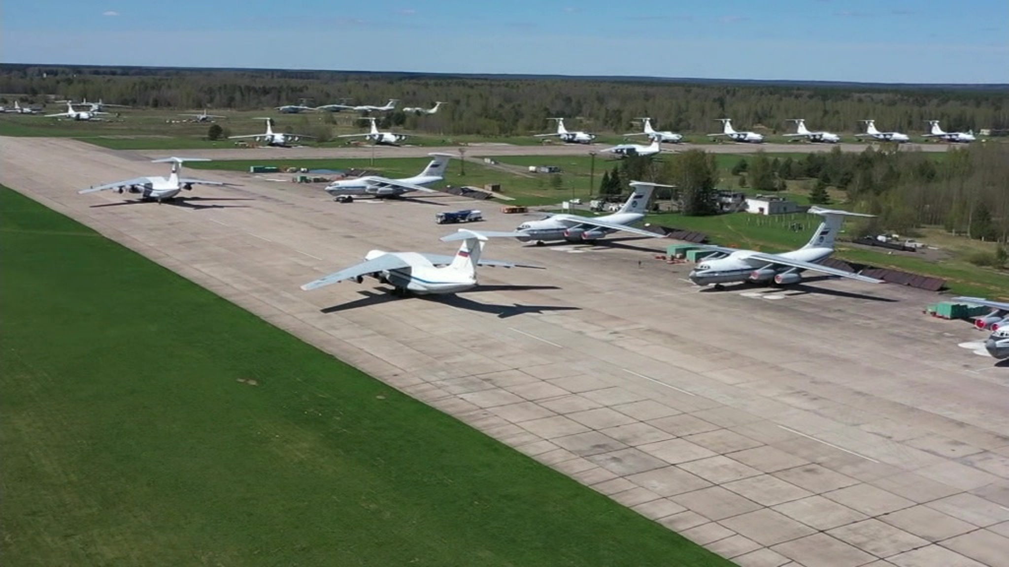 Военно-транспортная авиация РФ отмечает 90-летний юбилей