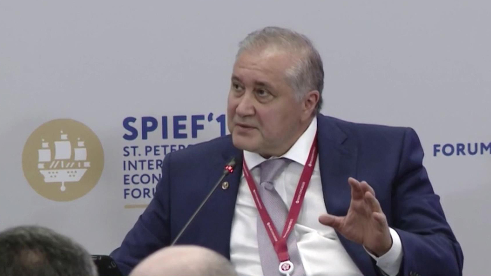 Прославленный врач-новатор Армаис Камалов отмечает юбилей
