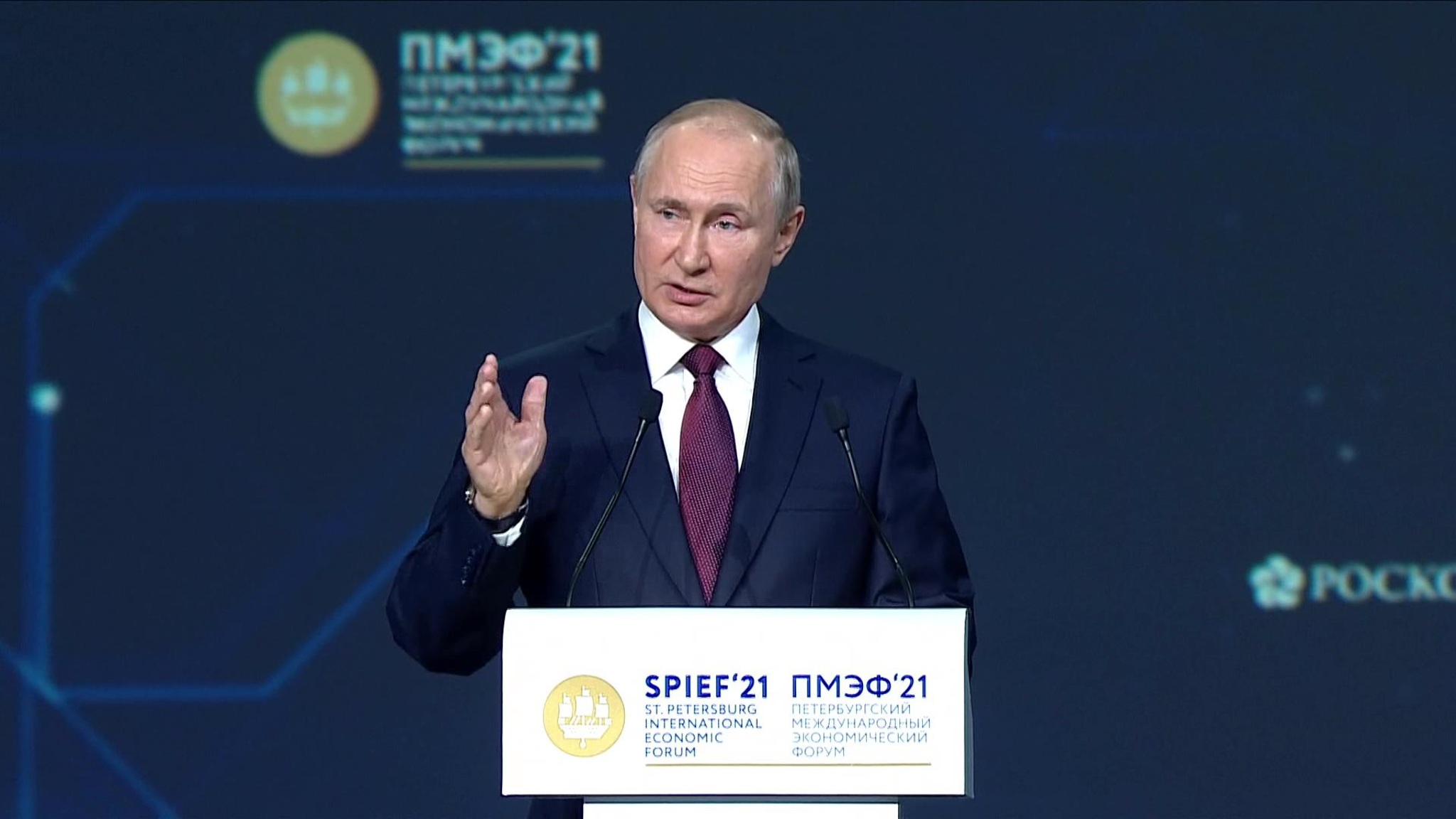 Путин предложил увеличить долю товаров, закупаемых у малого бизнеса