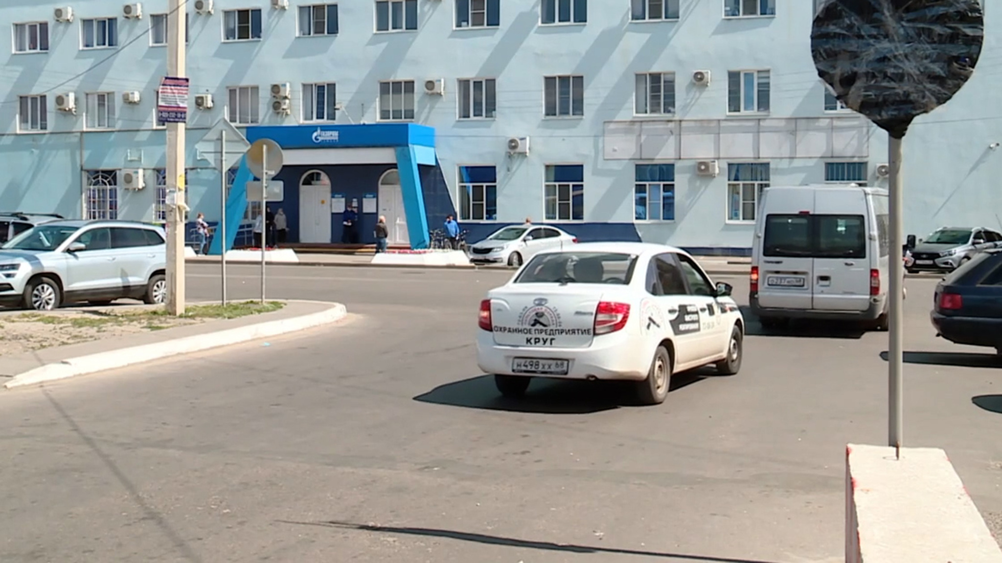 Повернуть с автовокзала налево больше нельзя