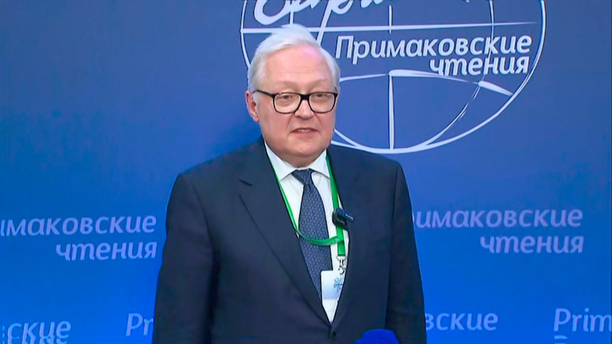 РФ готова рассмотреть с США любые шаги по нормализации работы диппредставительств