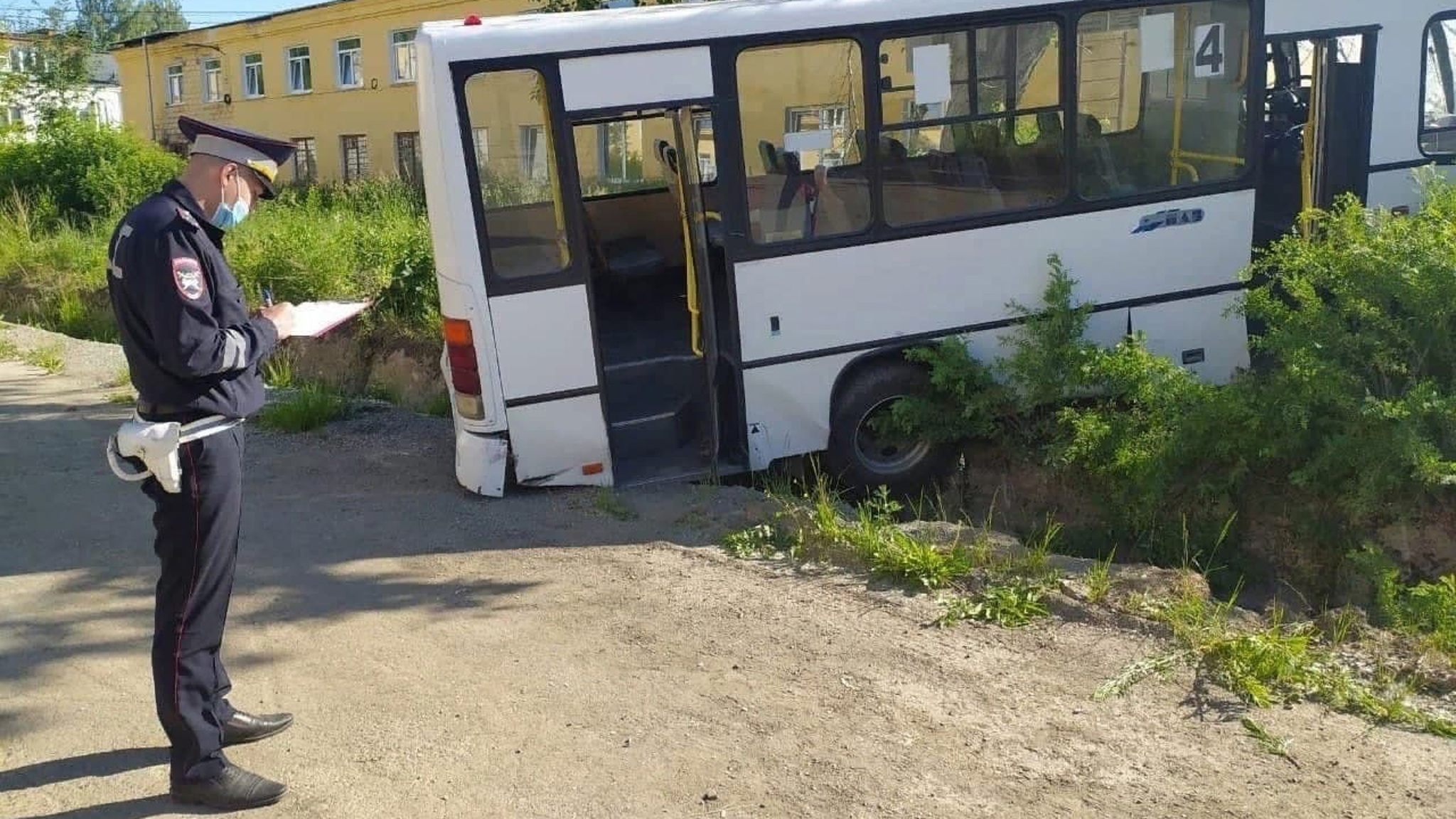 ПАЗ врезался в остановку: погибли работники "дочки" Росатома