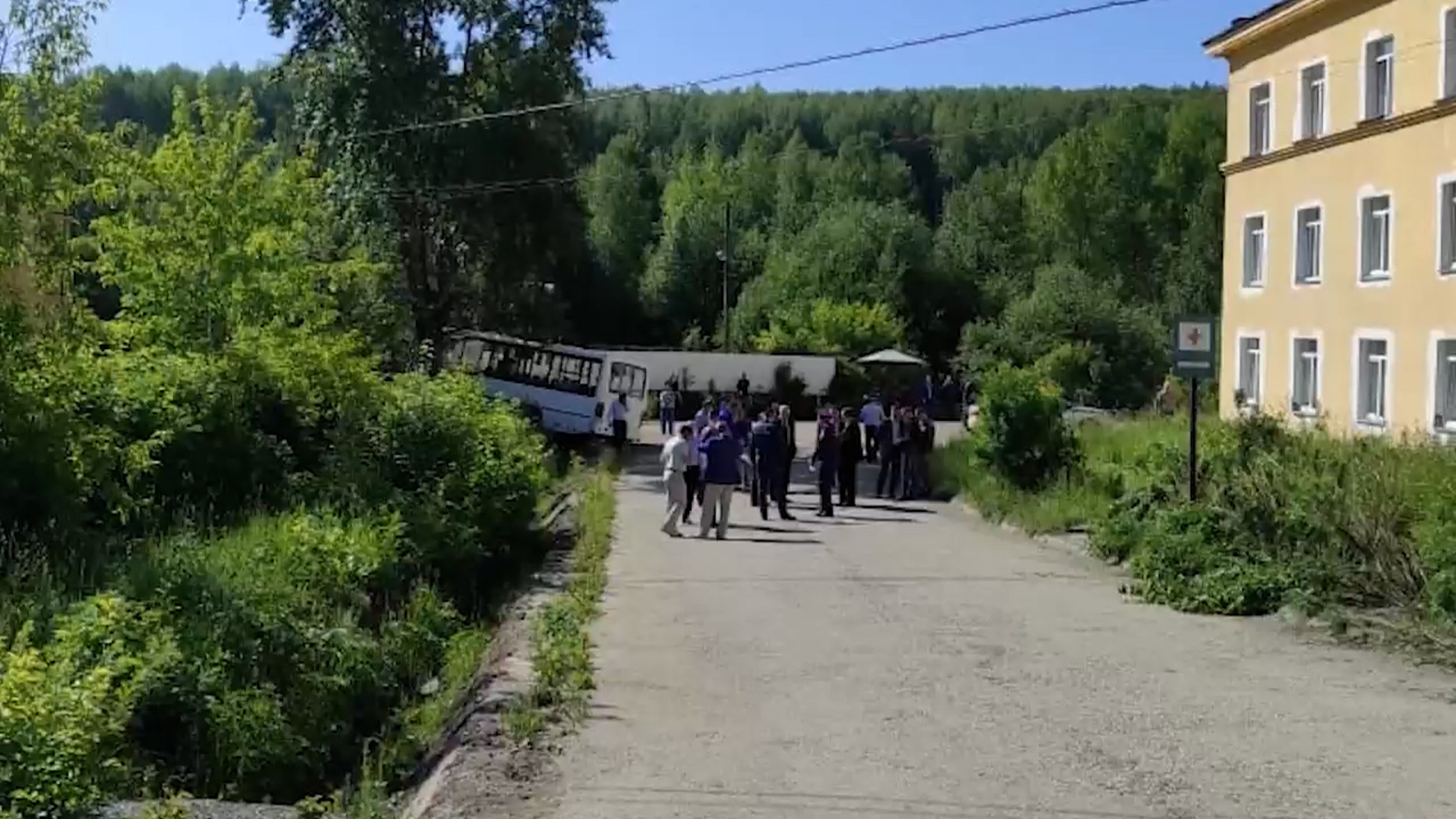 Шесть человек погибли в ДТП с автобусом в Свердловской области