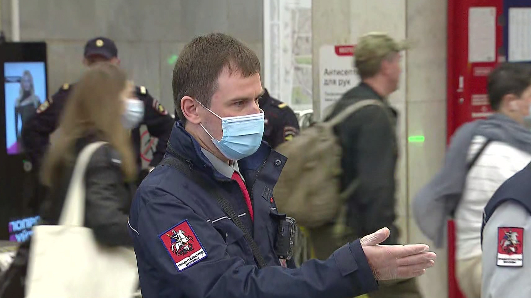 С начала масочно-перчаточного режима в Москве поймали 450 тысяч нарушителей